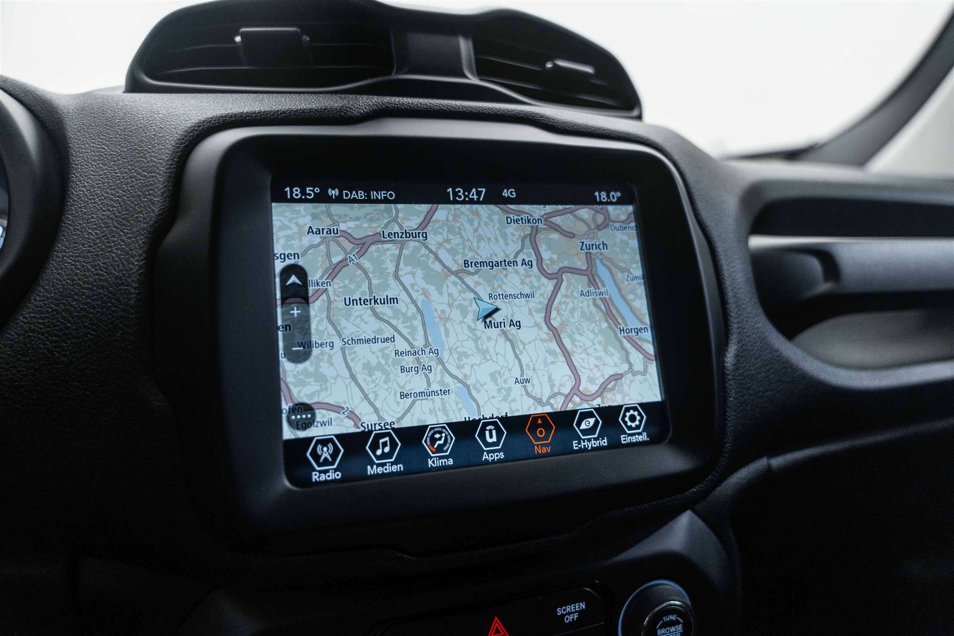 JEEP Renegade 1.5 MHEV Sustainability CH-AUTO-image-23