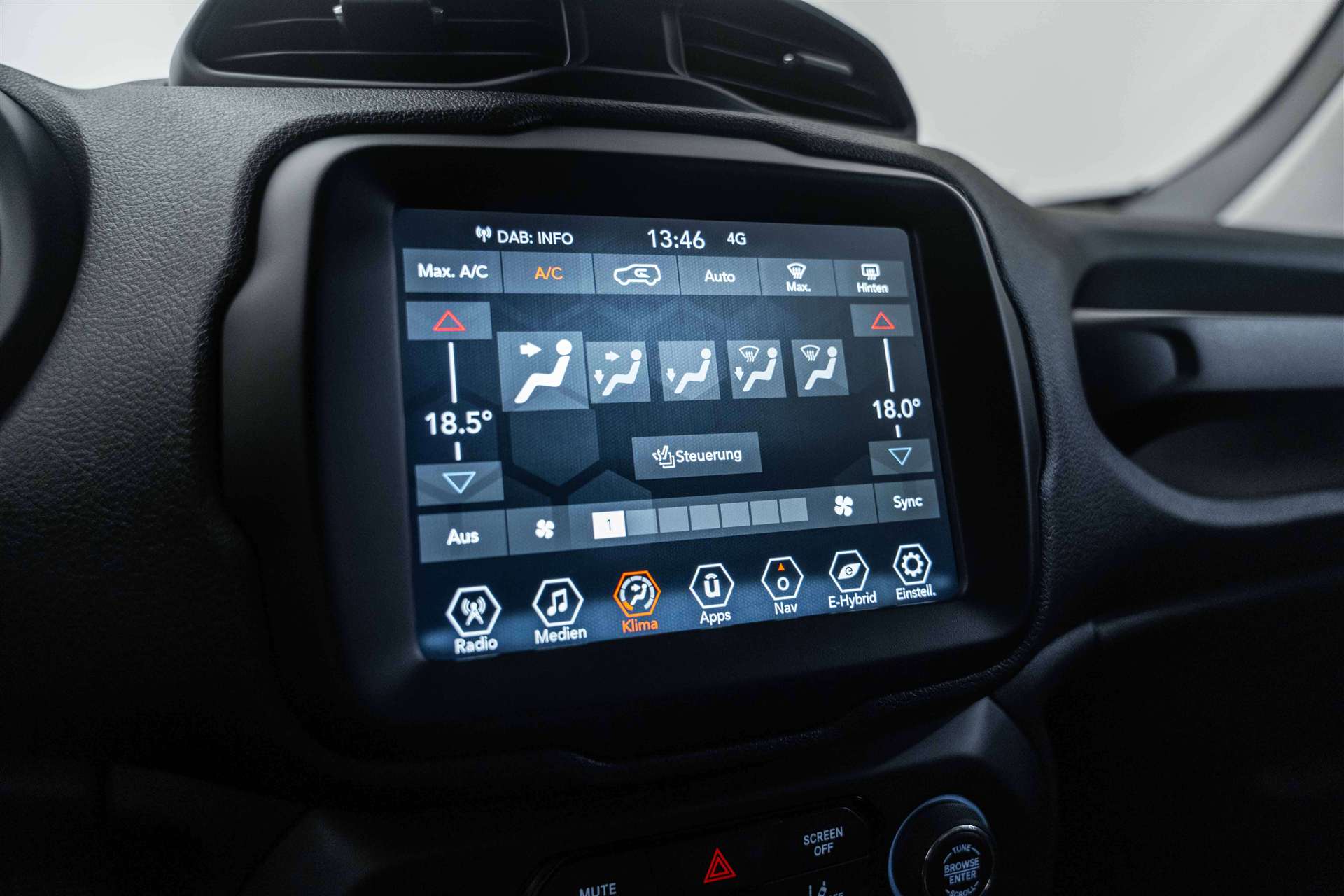 JEEP Renegade 1.5 MHEV Sustainability CH-AUTO-image-21