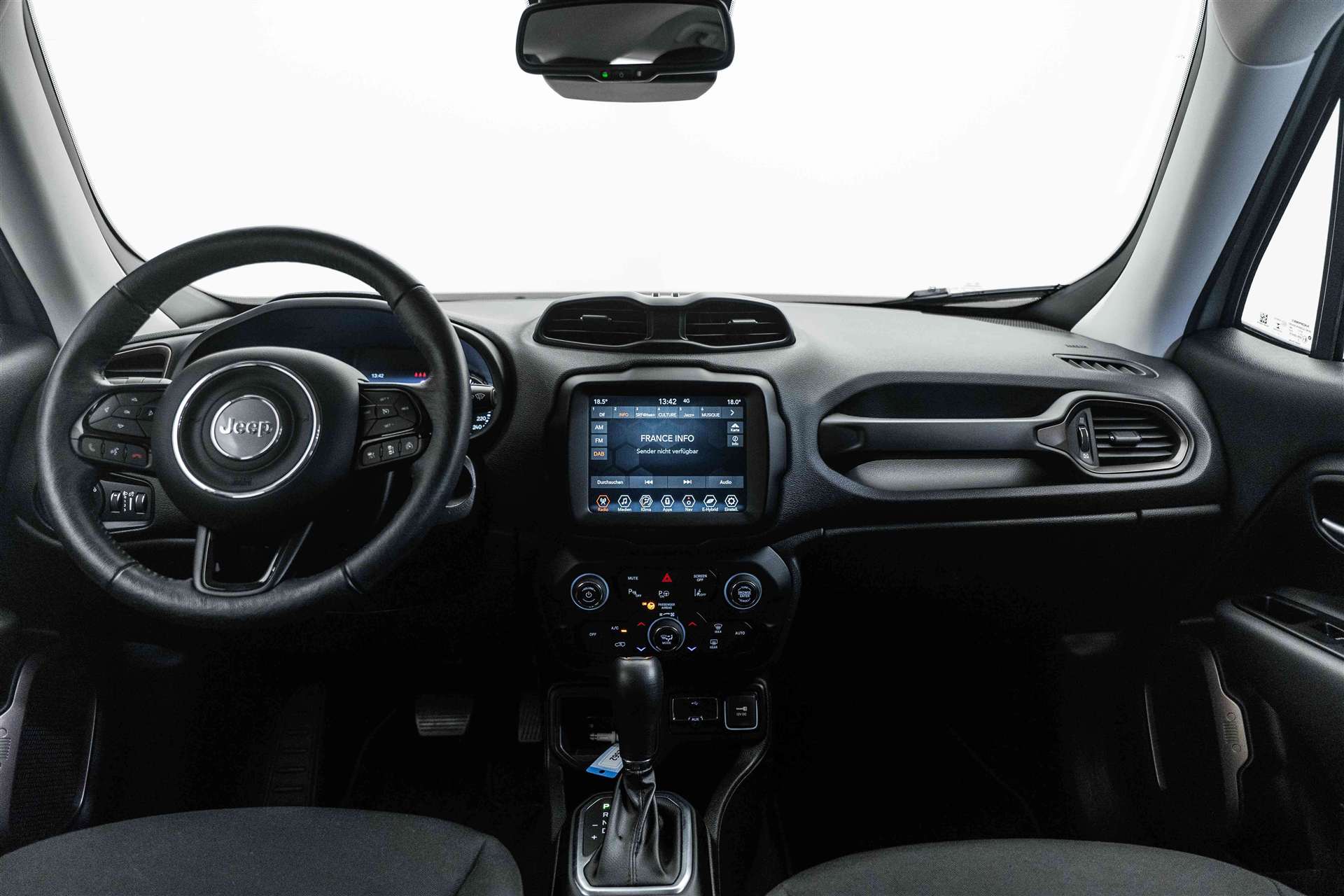 JEEP Renegade 1.5 MHEV Sustainability CH-AUTO-image-8