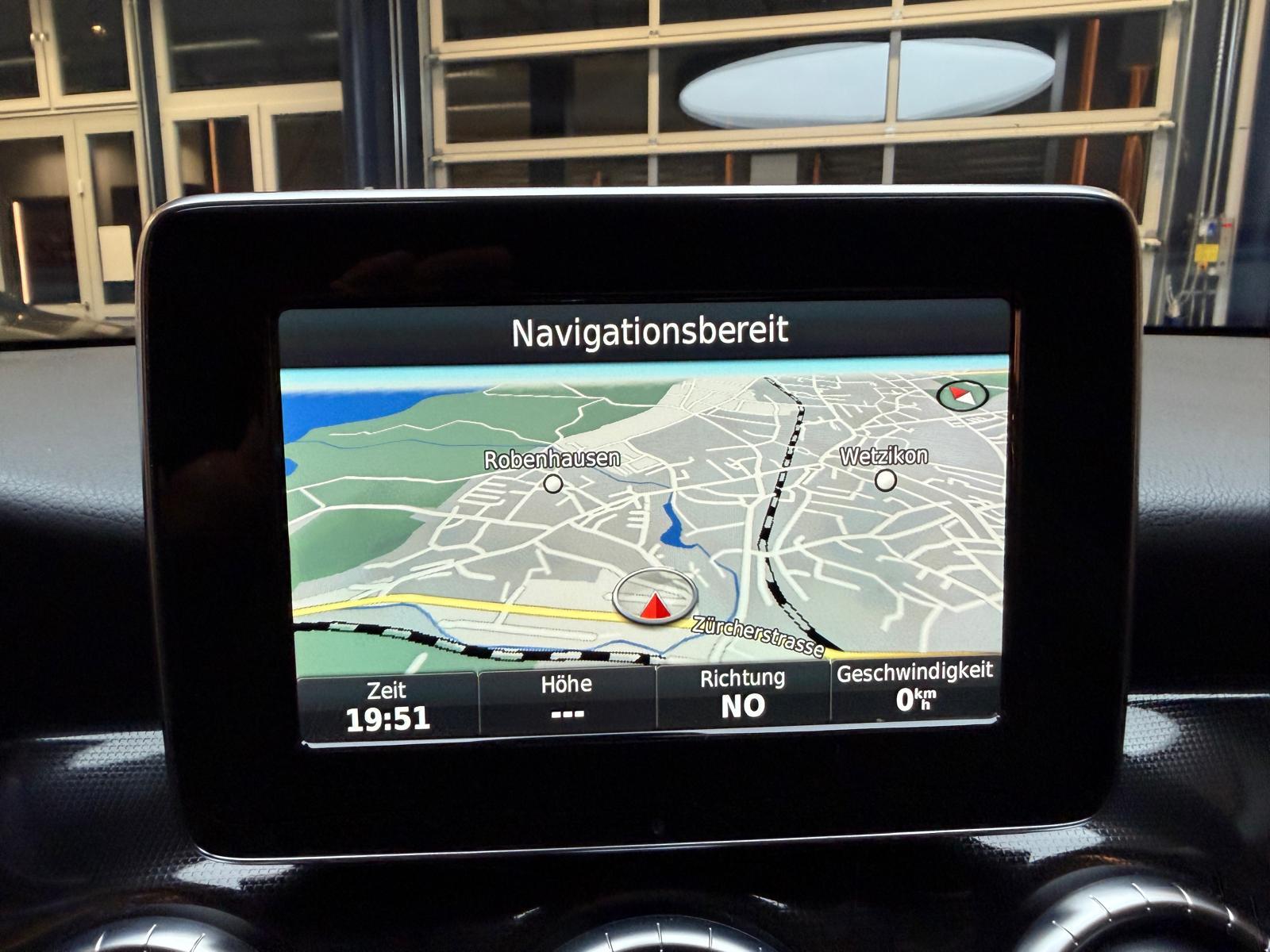 MERCEDES-BENZ CLA-Klasse X117 Shooting Brake CLA 200 d-image-24
