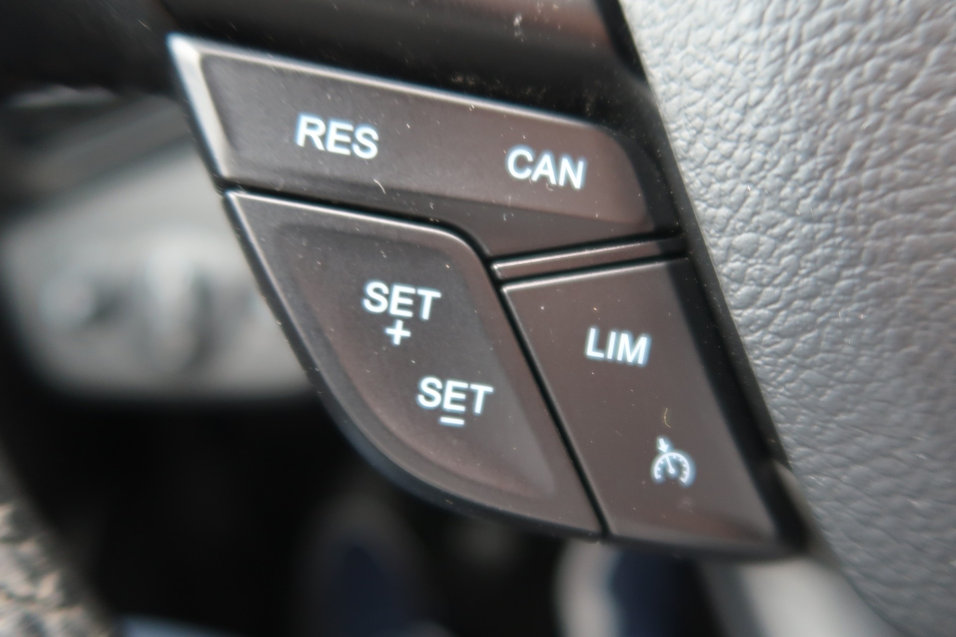 FORD Kuga 1.5 TDCi Trend 2WD-image-18