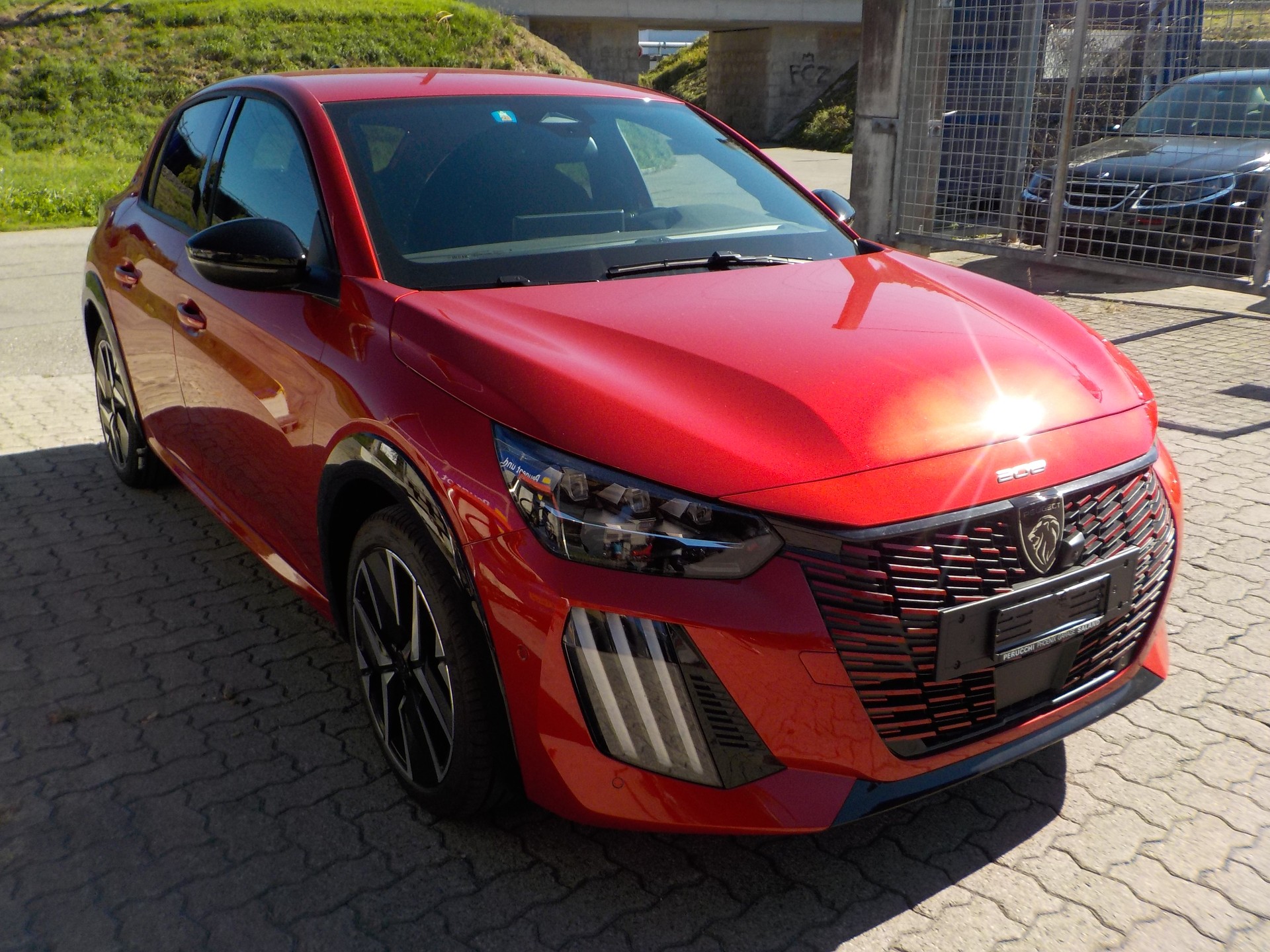 PEUGEOT 208 1.2 MHEV 145 GT Exclusive-image-1