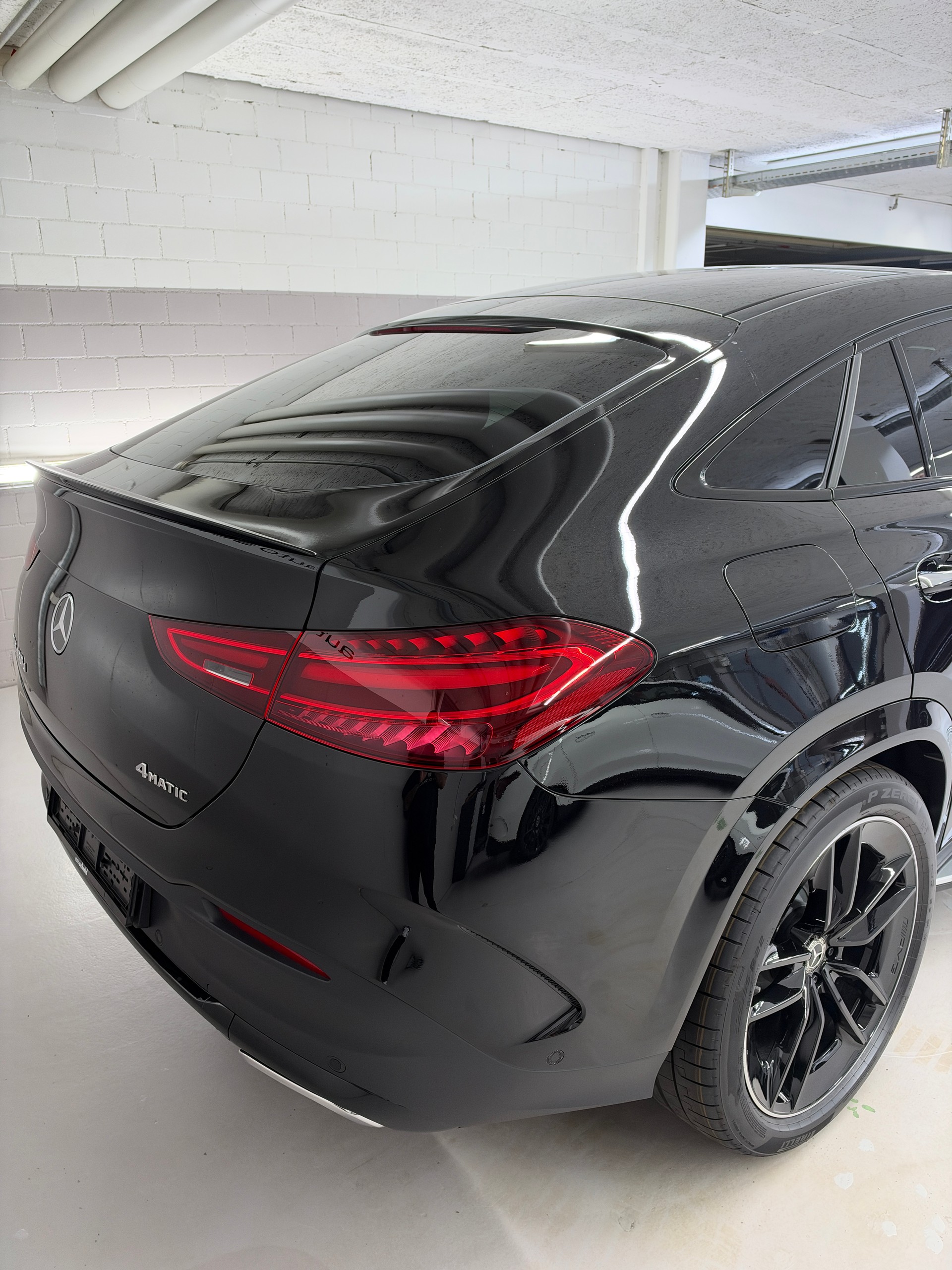 MERCEDES-BENZ GLE Coupé 450 d 4Matic+-image-4