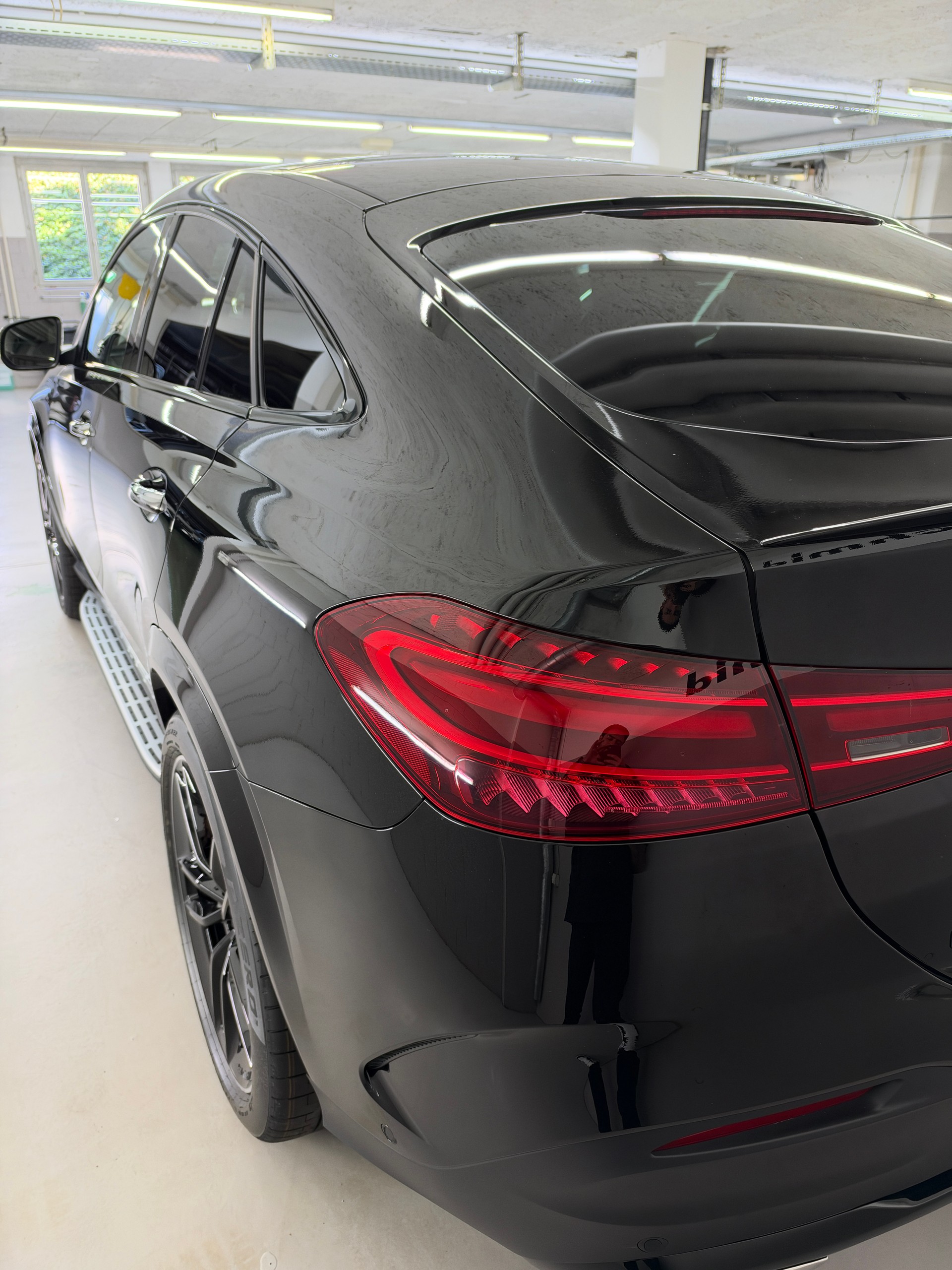 MERCEDES-BENZ GLE Coupé 450 d 4Matic+-image-5