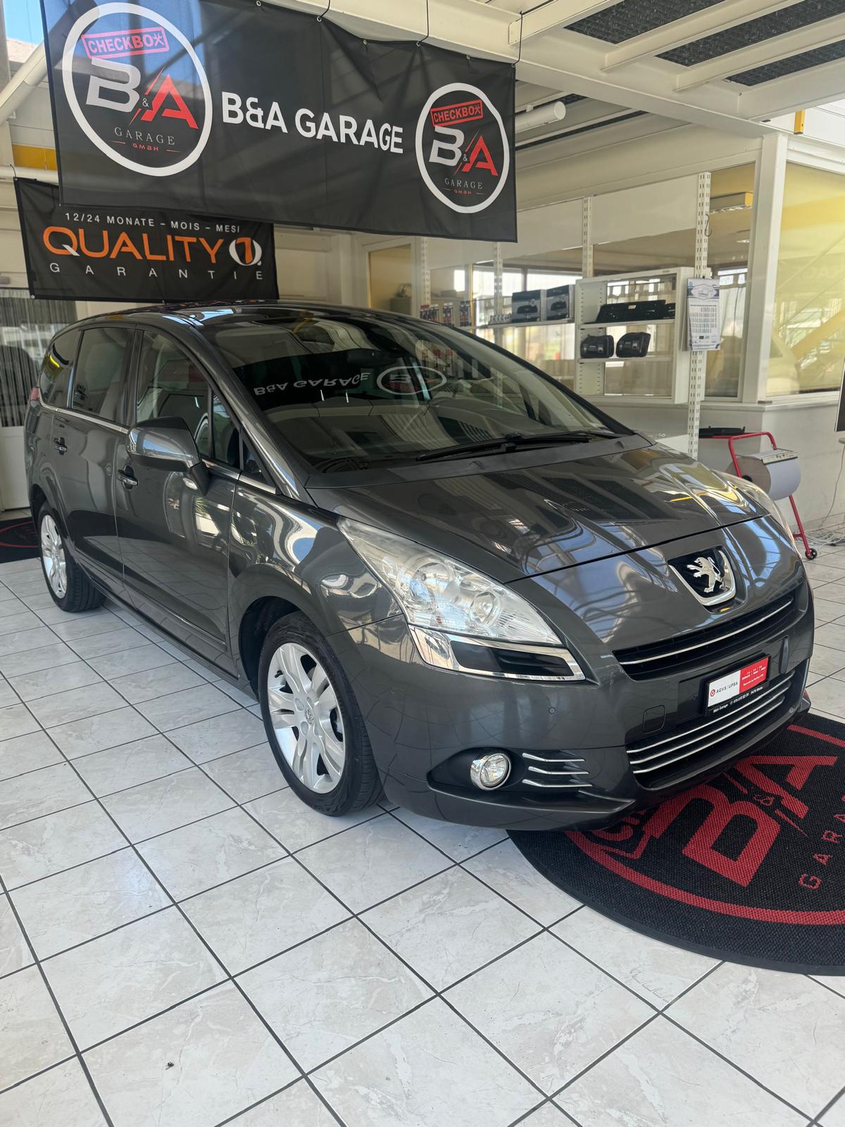 PEUGEOT 5008 1.6 HDI Sport-image-1