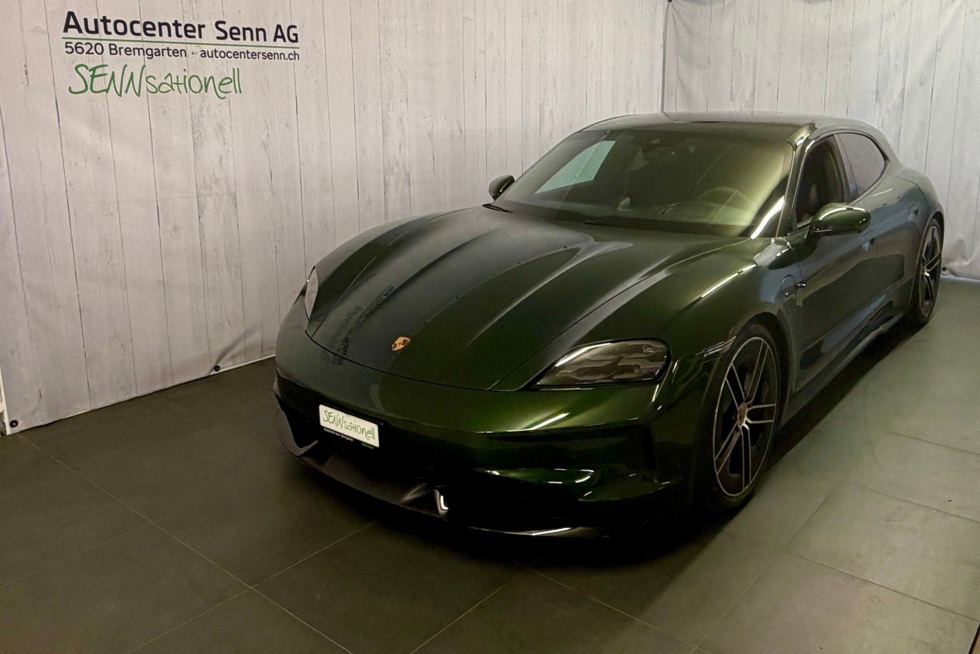 PORSCHE Taycan GTS 104kWh-image-0