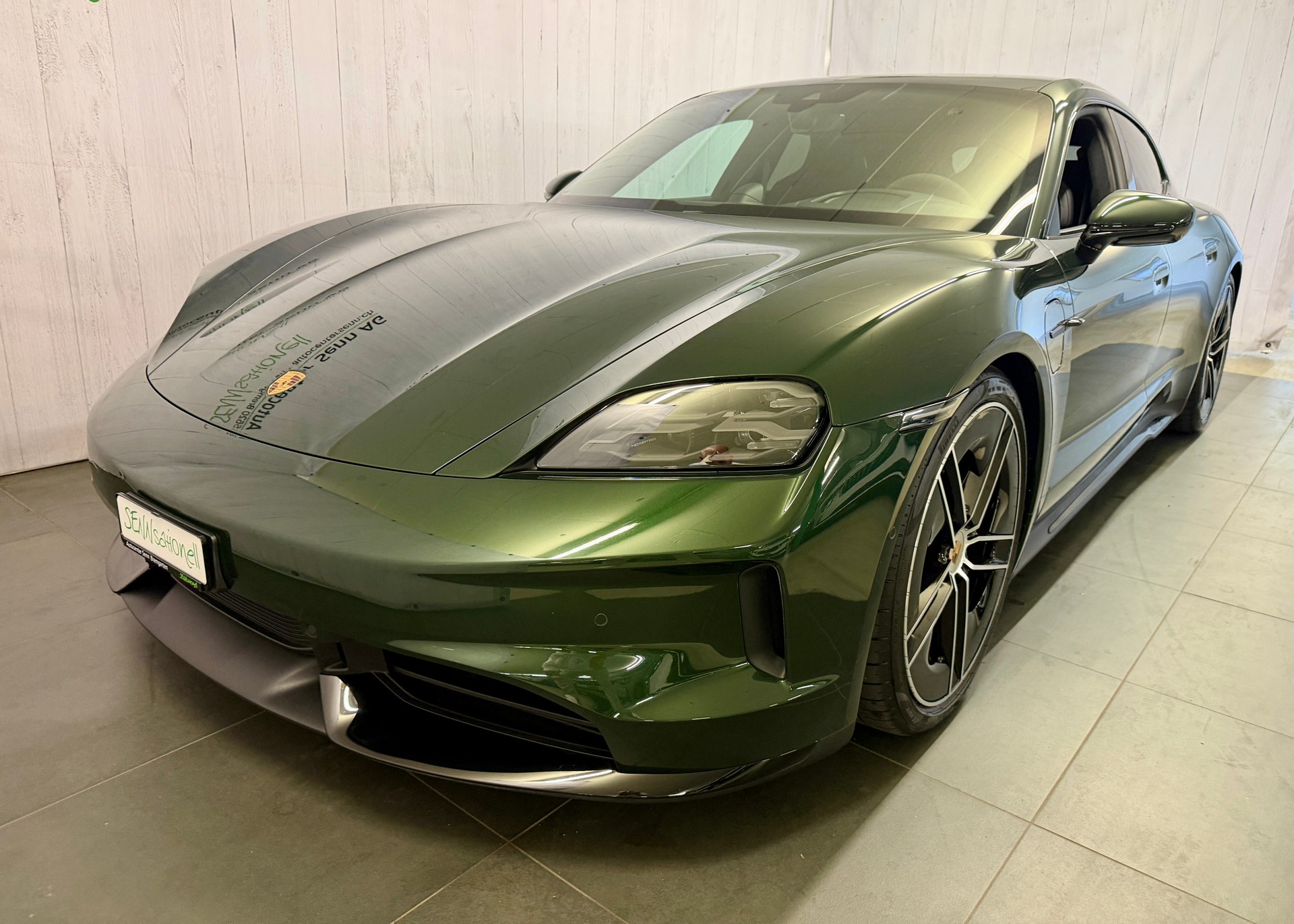 PORSCHE Taycan GTS 104kWh-image-6