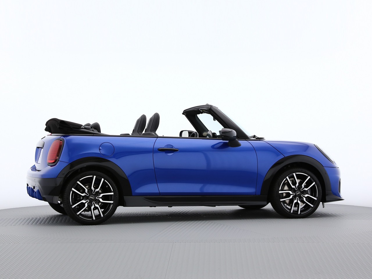 MINI Cooper S Cabriolet DKG-image-15