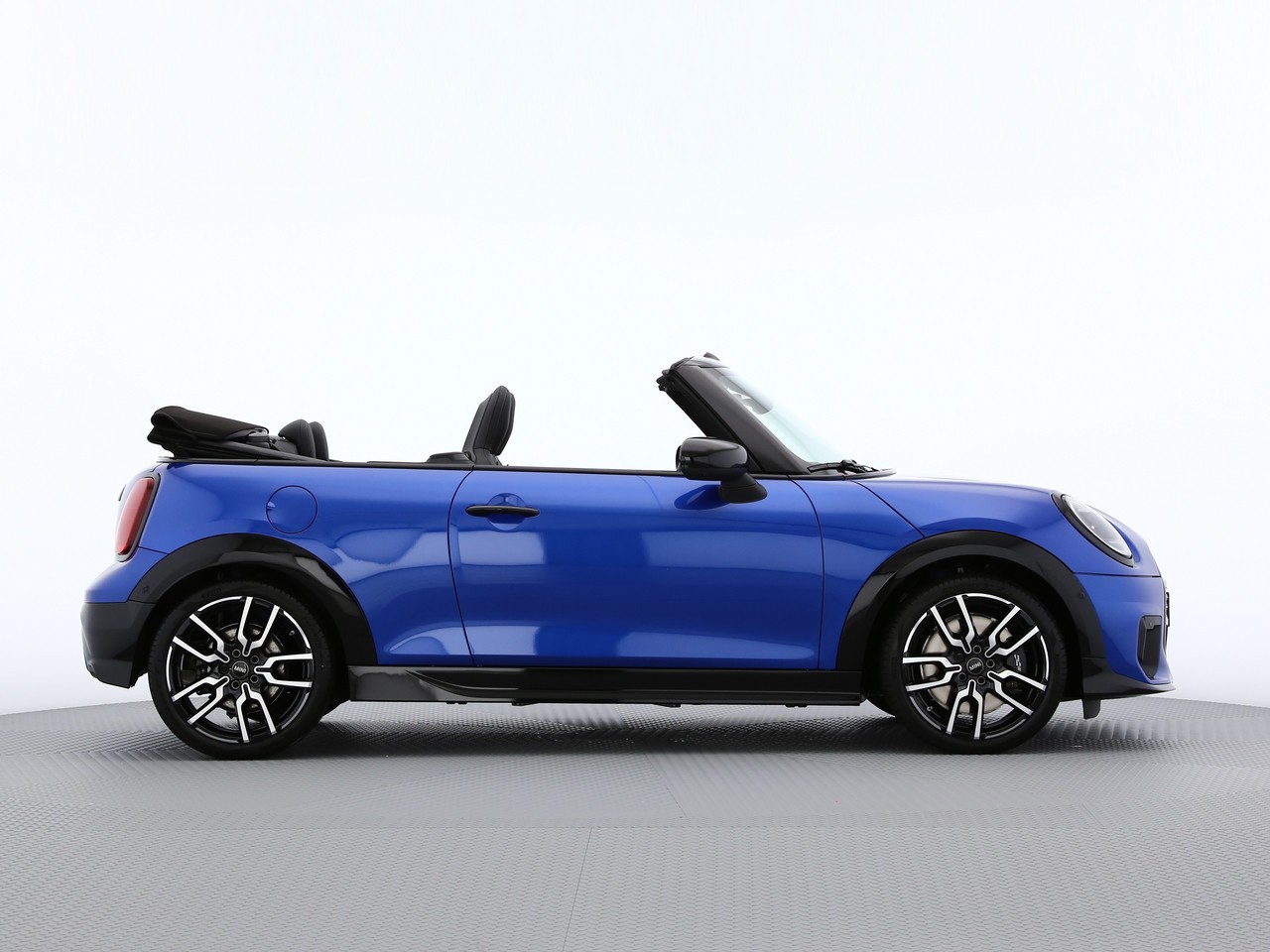 MINI Cooper S Cabriolet DKG-image-16