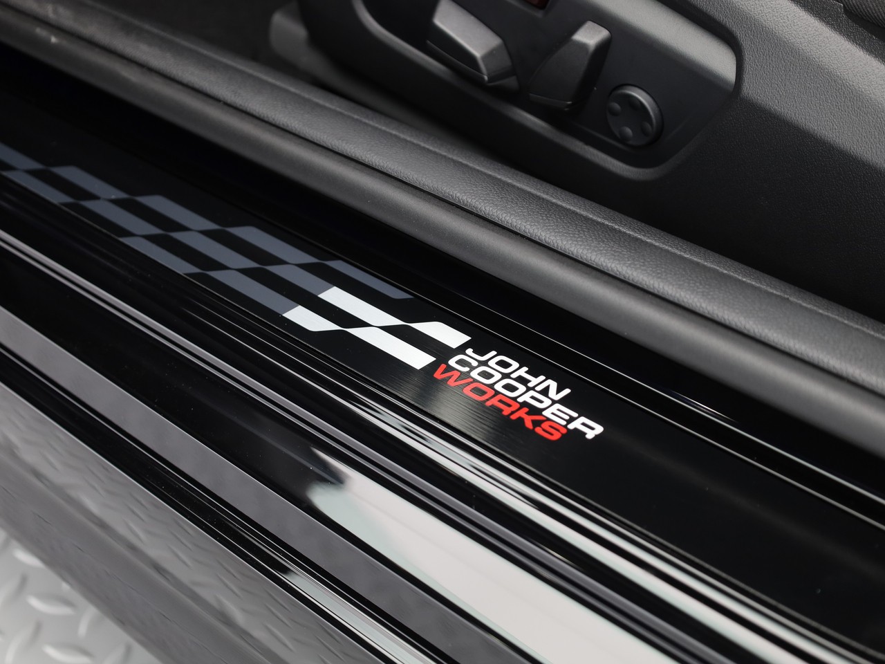 MINI Cooper S Cabriolet DKG-image-29