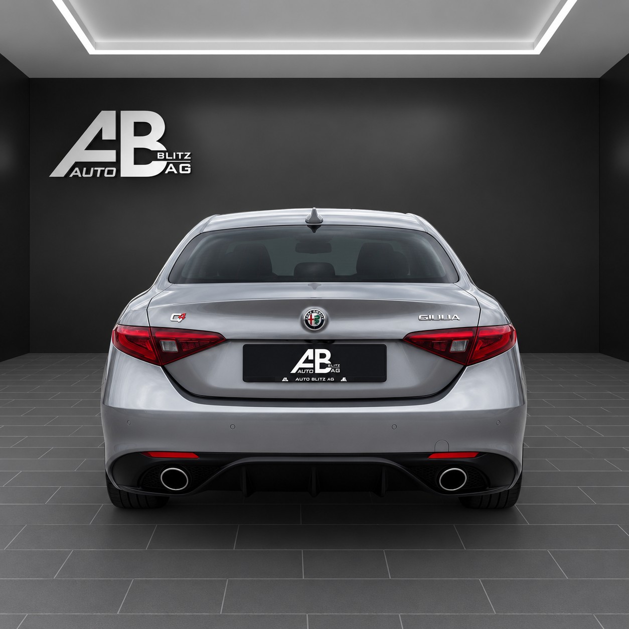 ALFA ROMEO Giulia 2.0 Veloce Q4 Automatic mit 280 PS-showroom-element-3