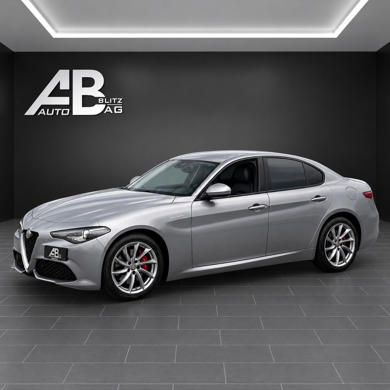 ALFA ROMEO Giulia 2.0 Veloce Q4 Automatic mit 280 PS-showroom-element-1