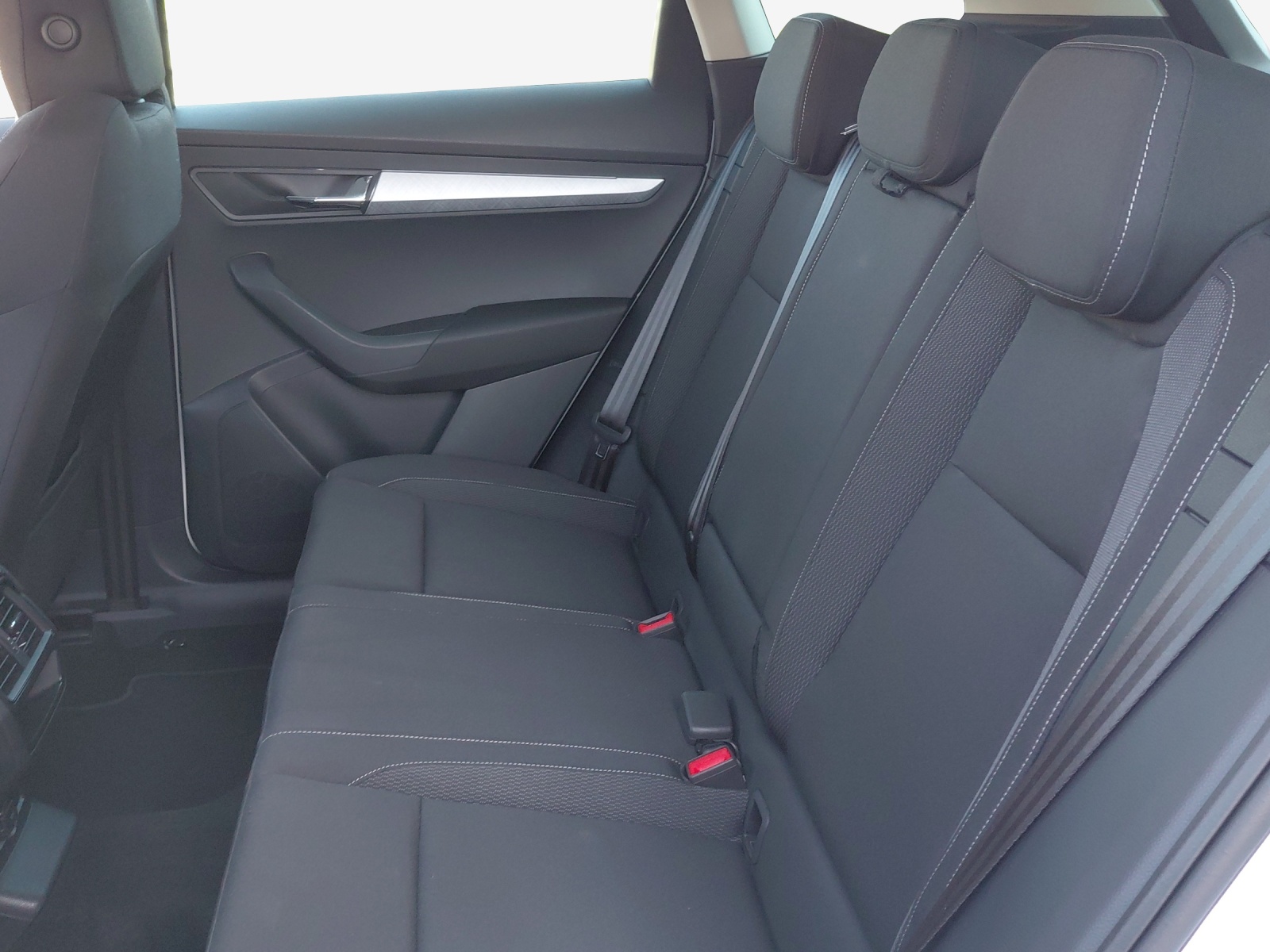 SKODA Karoq 2.0 TDI CR Selection 4x4 DSG-image-11