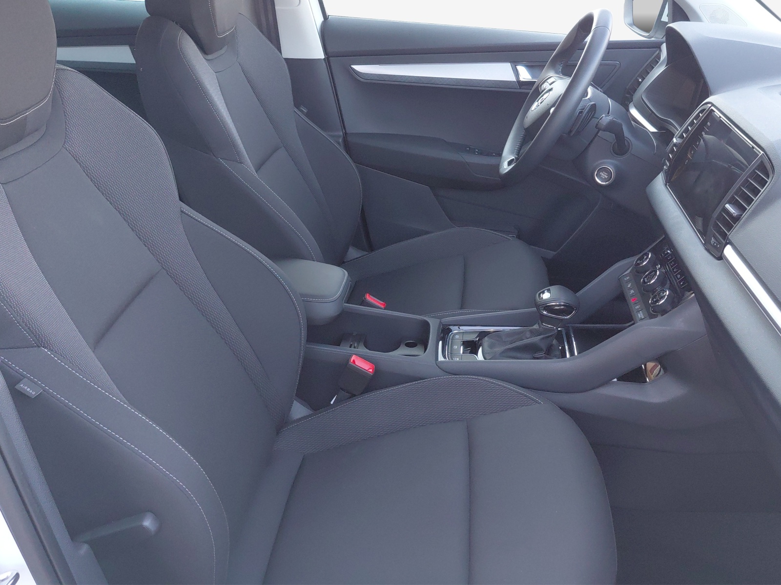 SKODA Karoq 2.0 TDI CR Selection 4x4 DSG-image-15