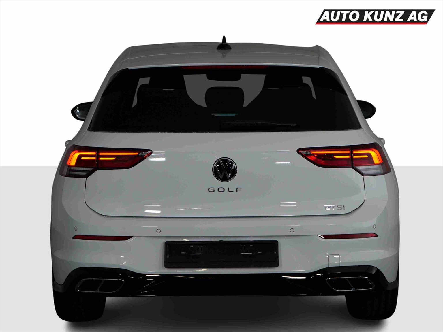 VW Golf 8 1.5 eTSI mHEV R-Line DSG-image-3