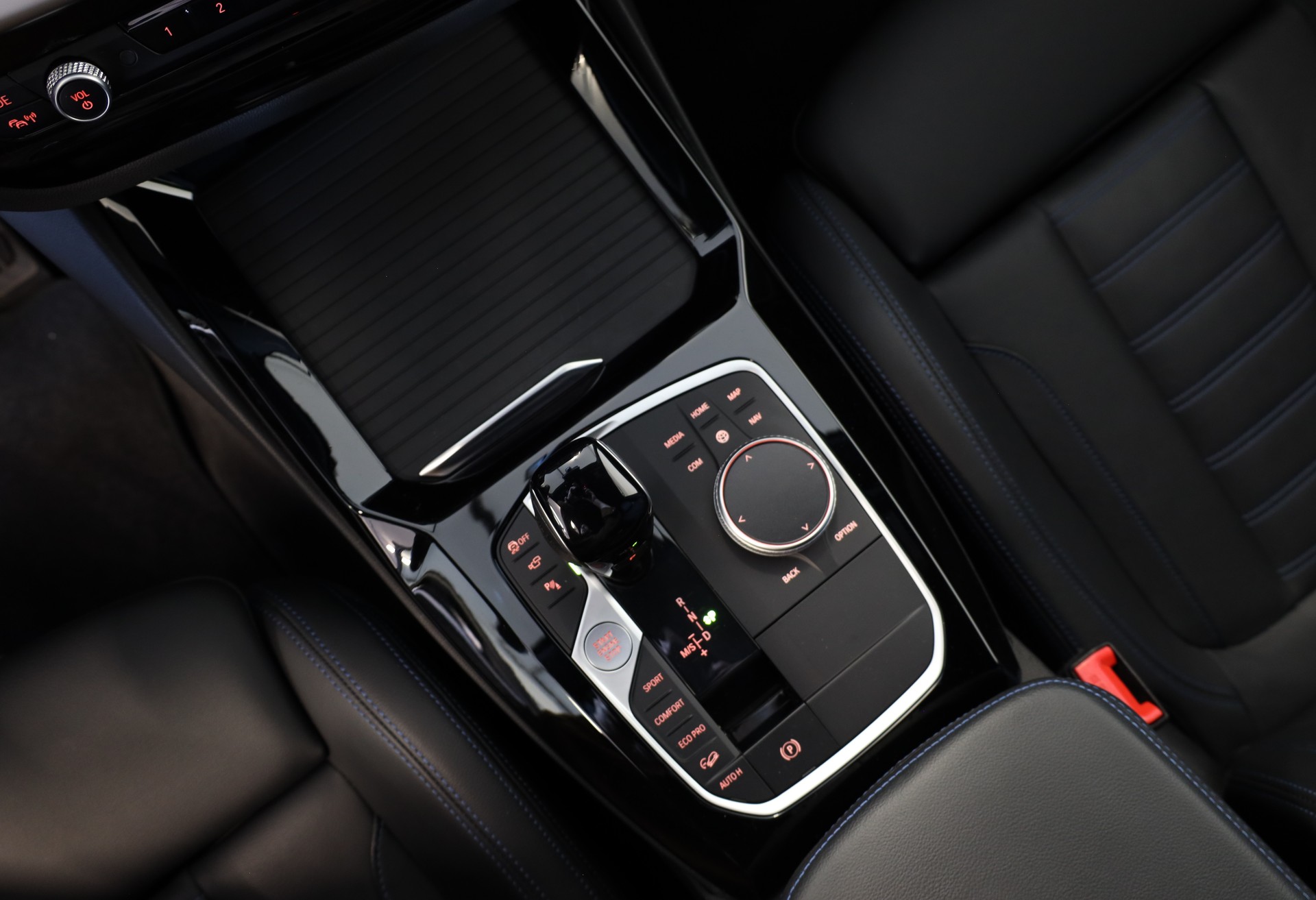 BMW X3 xDrive 48V 20d M Sport-image-27