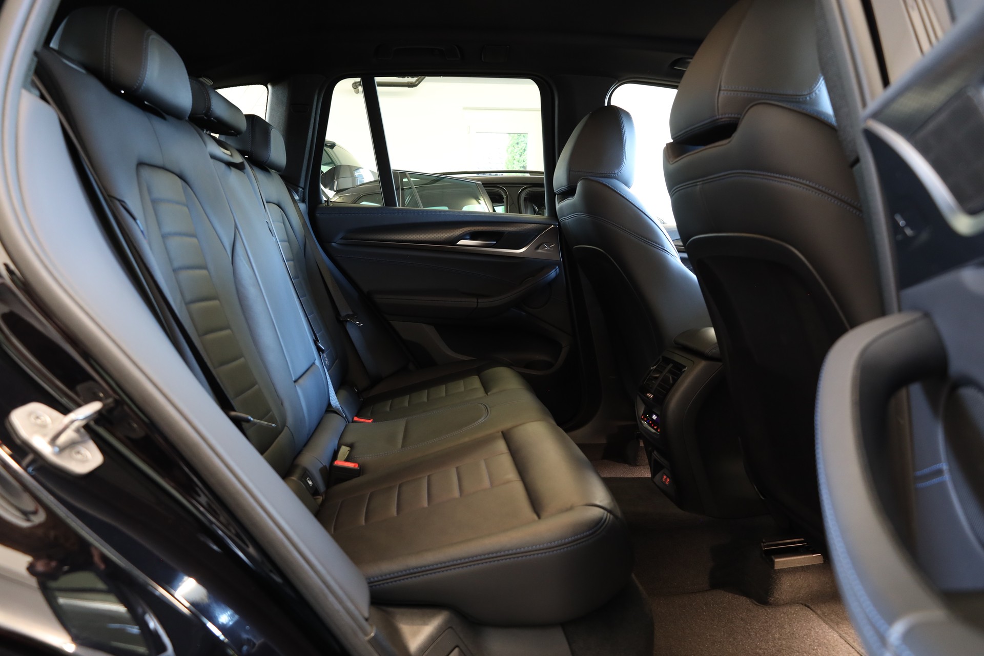 BMW X3 xDrive 48V 20d M Sport-image-21