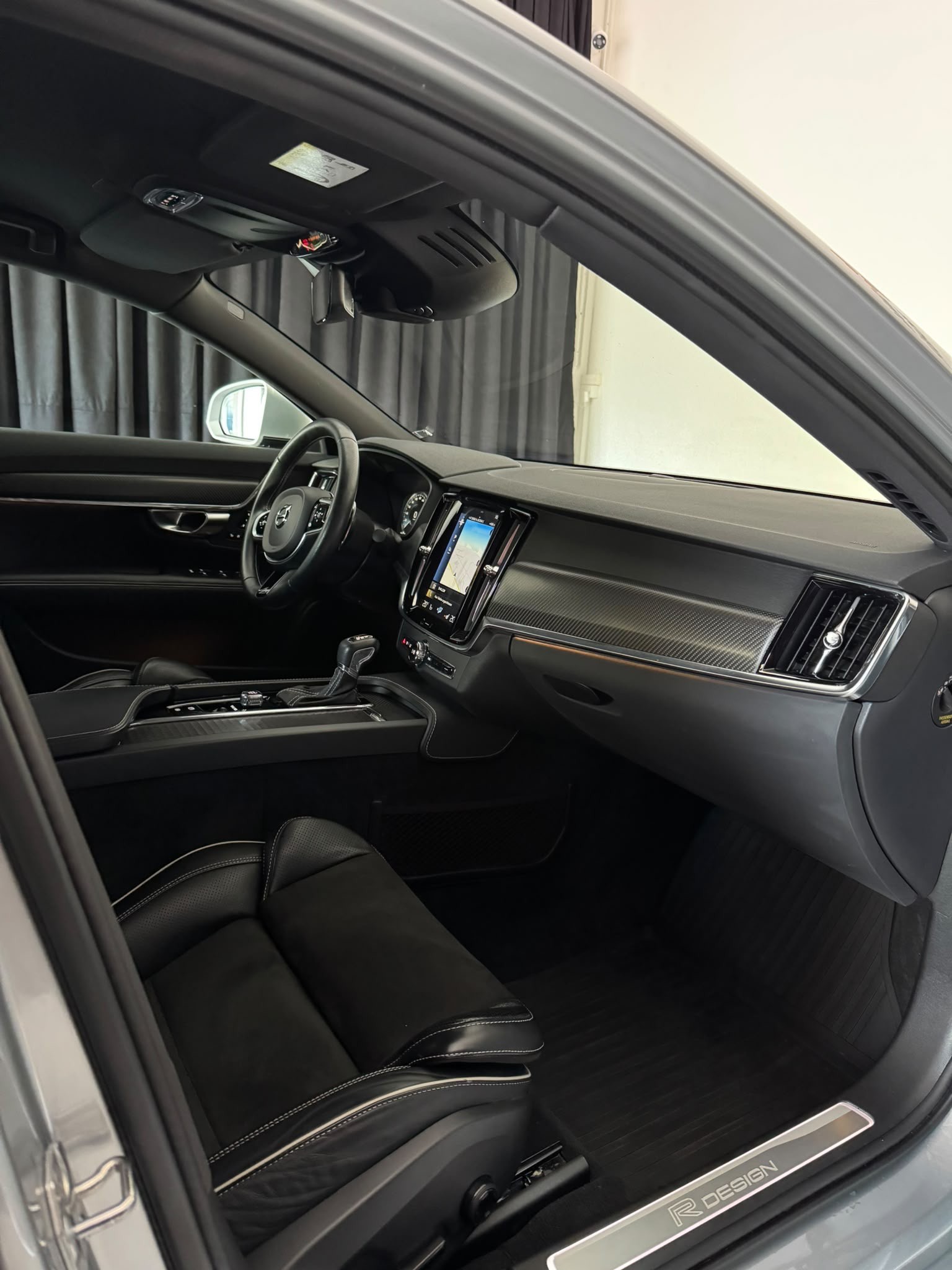 VOLVO S90 T6 AWD R-Design Geartronic | CH | 1.Hand |-image-6