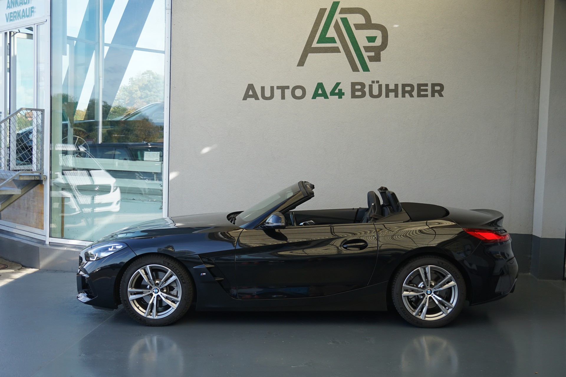 BMW Z4 sDrive 20i M Sport-image-1
