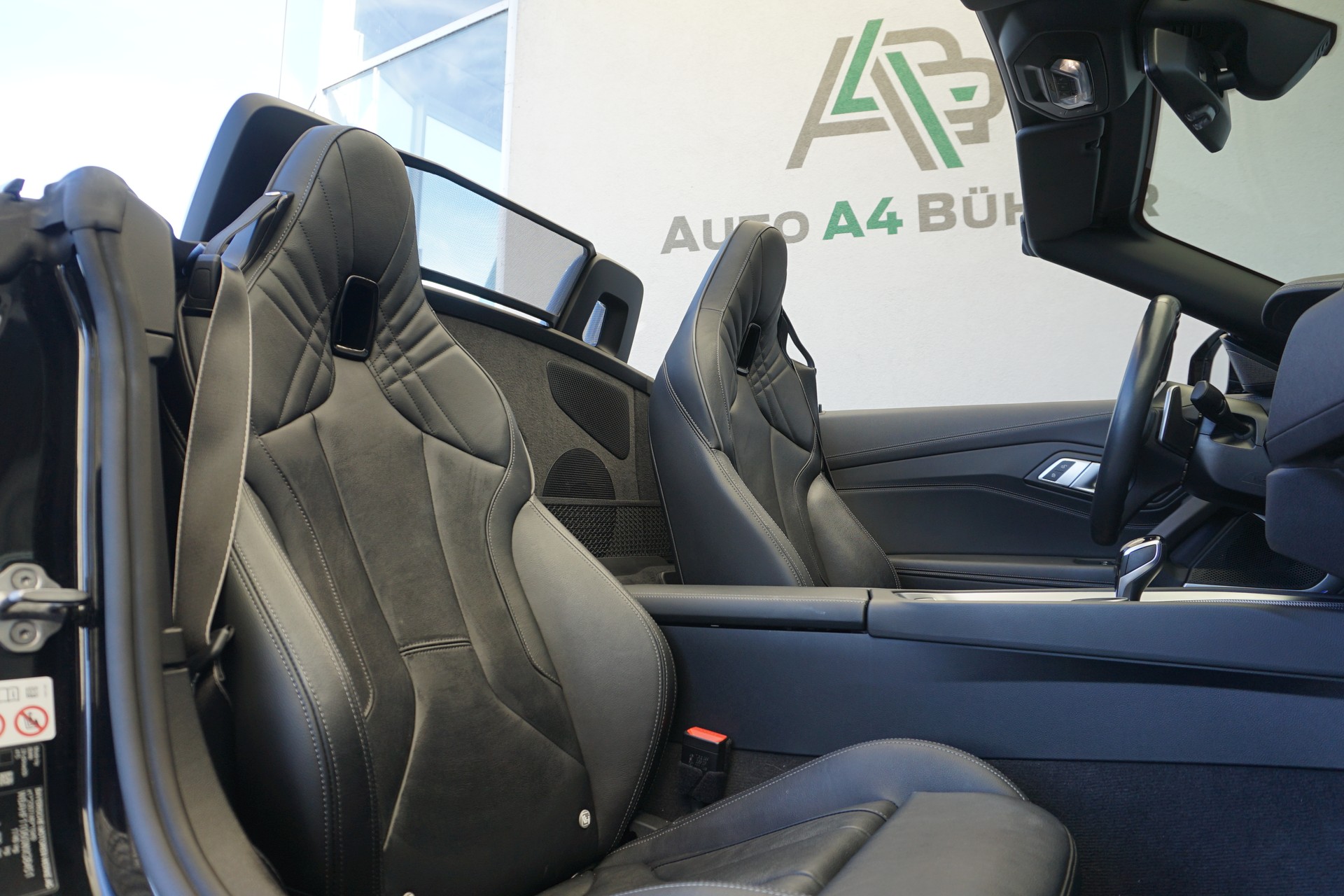 BMW Z4 sDrive 20i M Sport-image-22