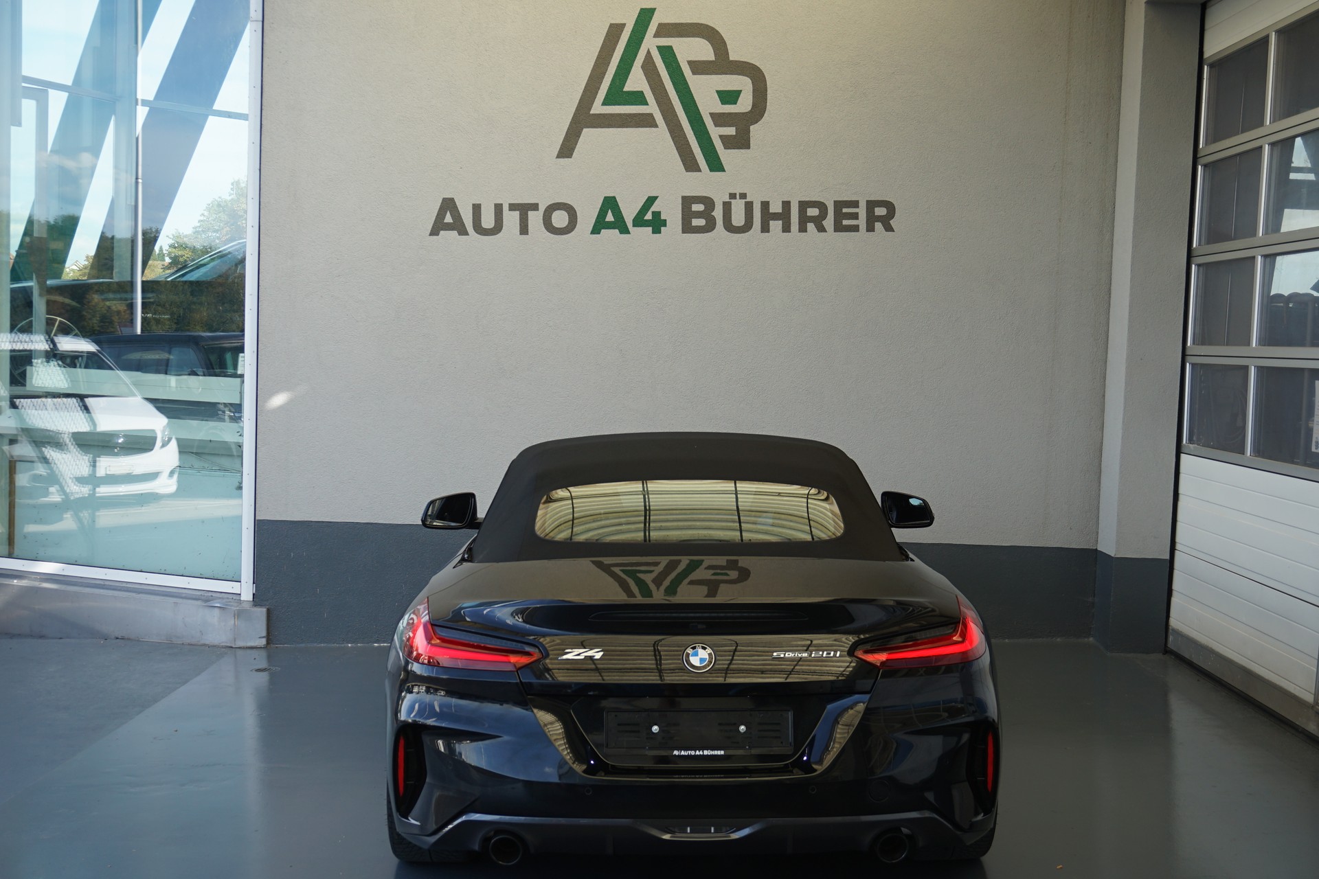BMW Z4 sDrive 20i M Sport-image-14