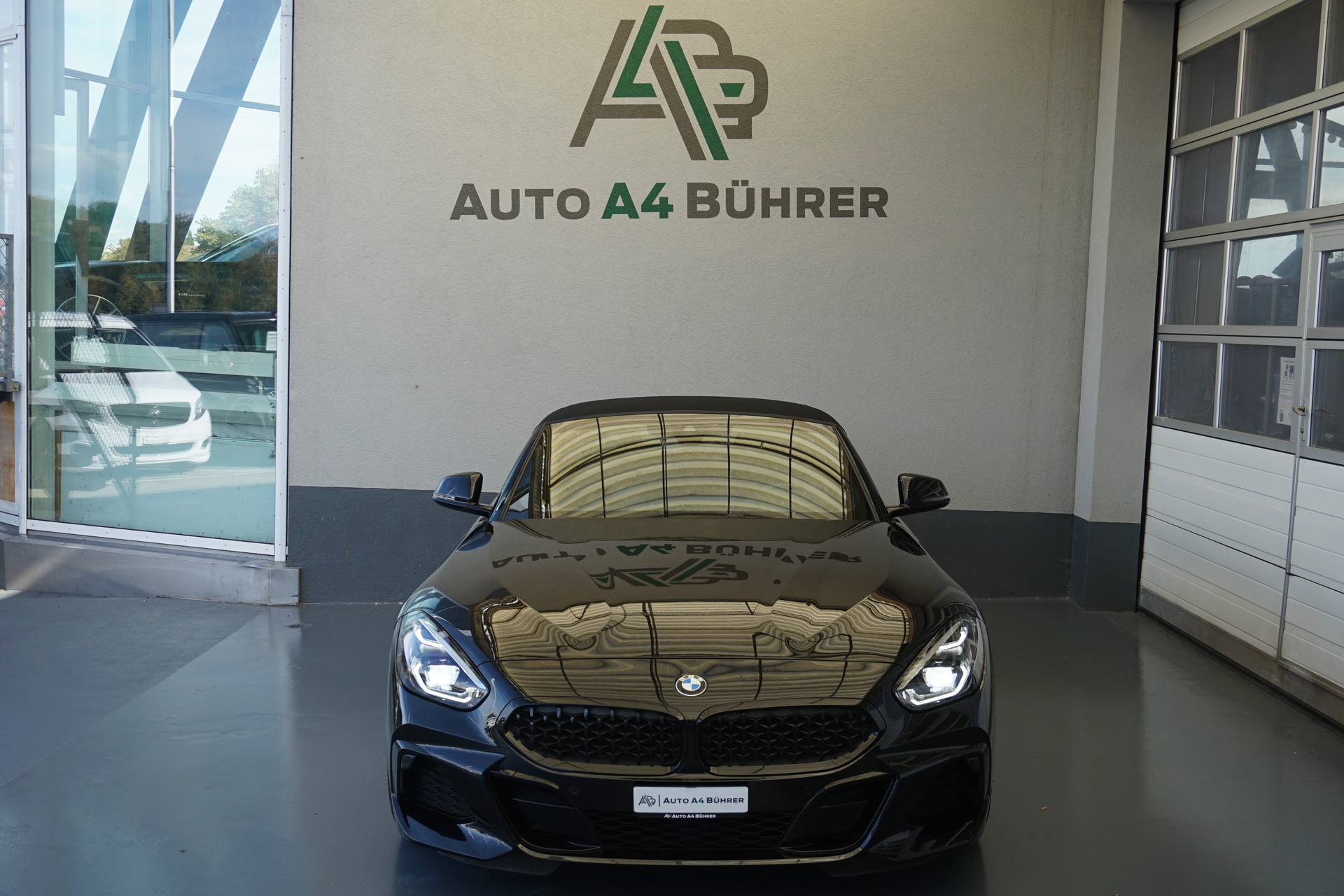 BMW Z4 sDrive 20i M Sport-image-12