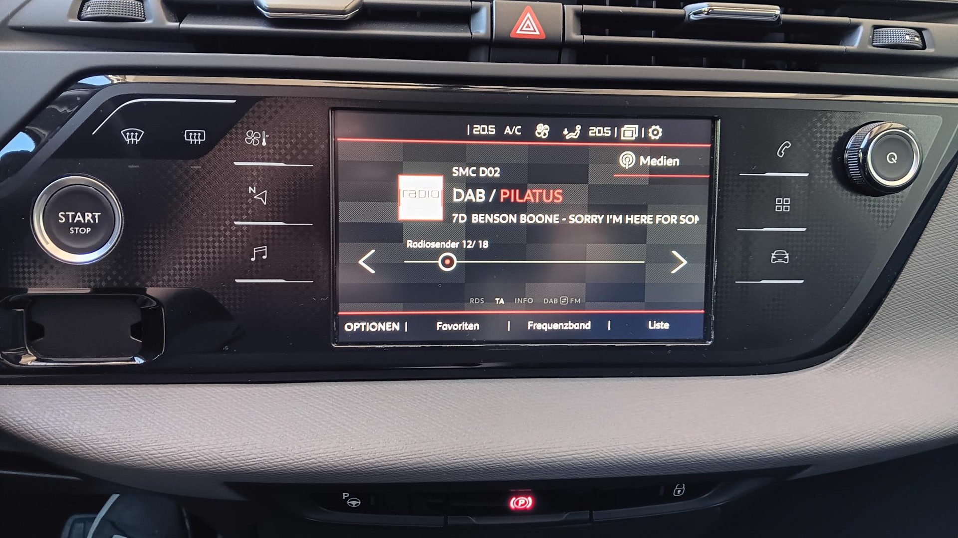 CITROEN Grand C4 Picasso 1.6 BlueHDi Feel Edition EAT6-image-10