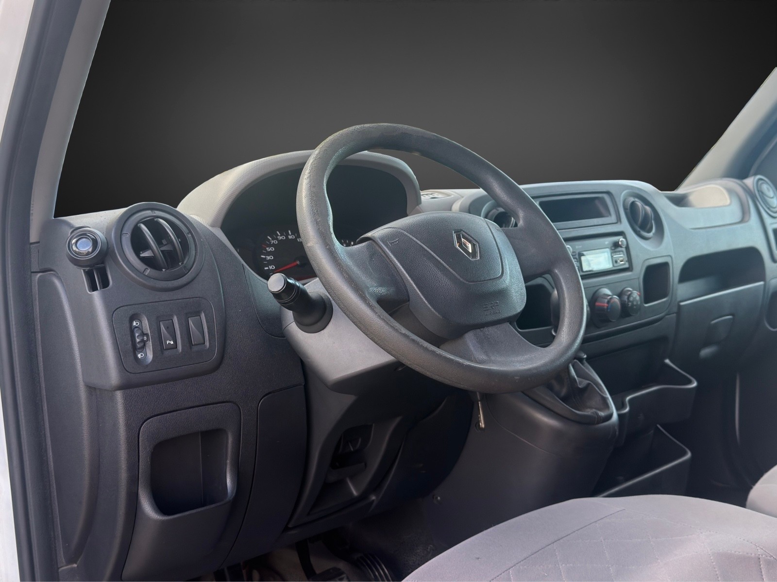 RENAULT Master T28 2.3dCi L1H1-image-7