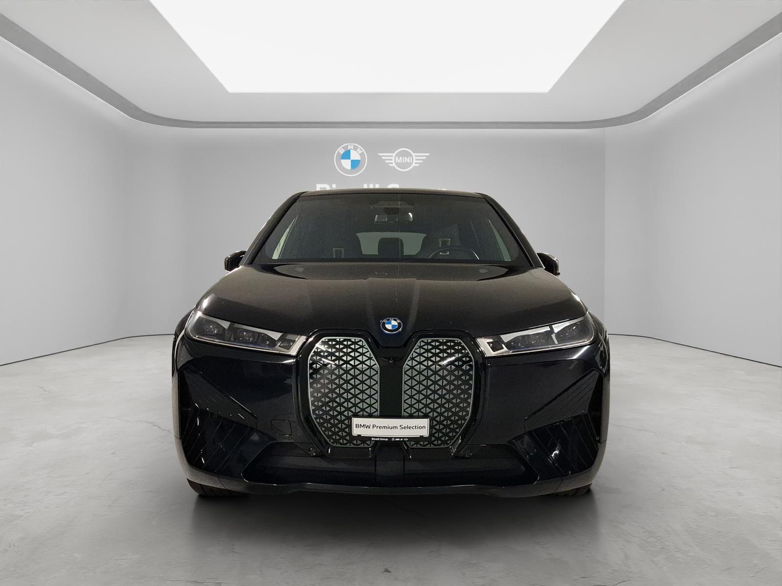 BMW iX I20 xDrive50-image-2