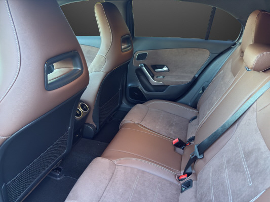 MERCEDES-BENZ A 250 4Matic 8G-DCT-image-6