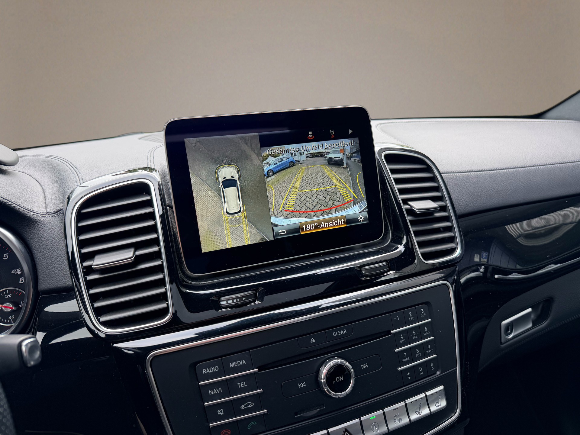 MERCEDES-BENZ GLE 350 d Executive 4Matic 9G-Tronic-image-15