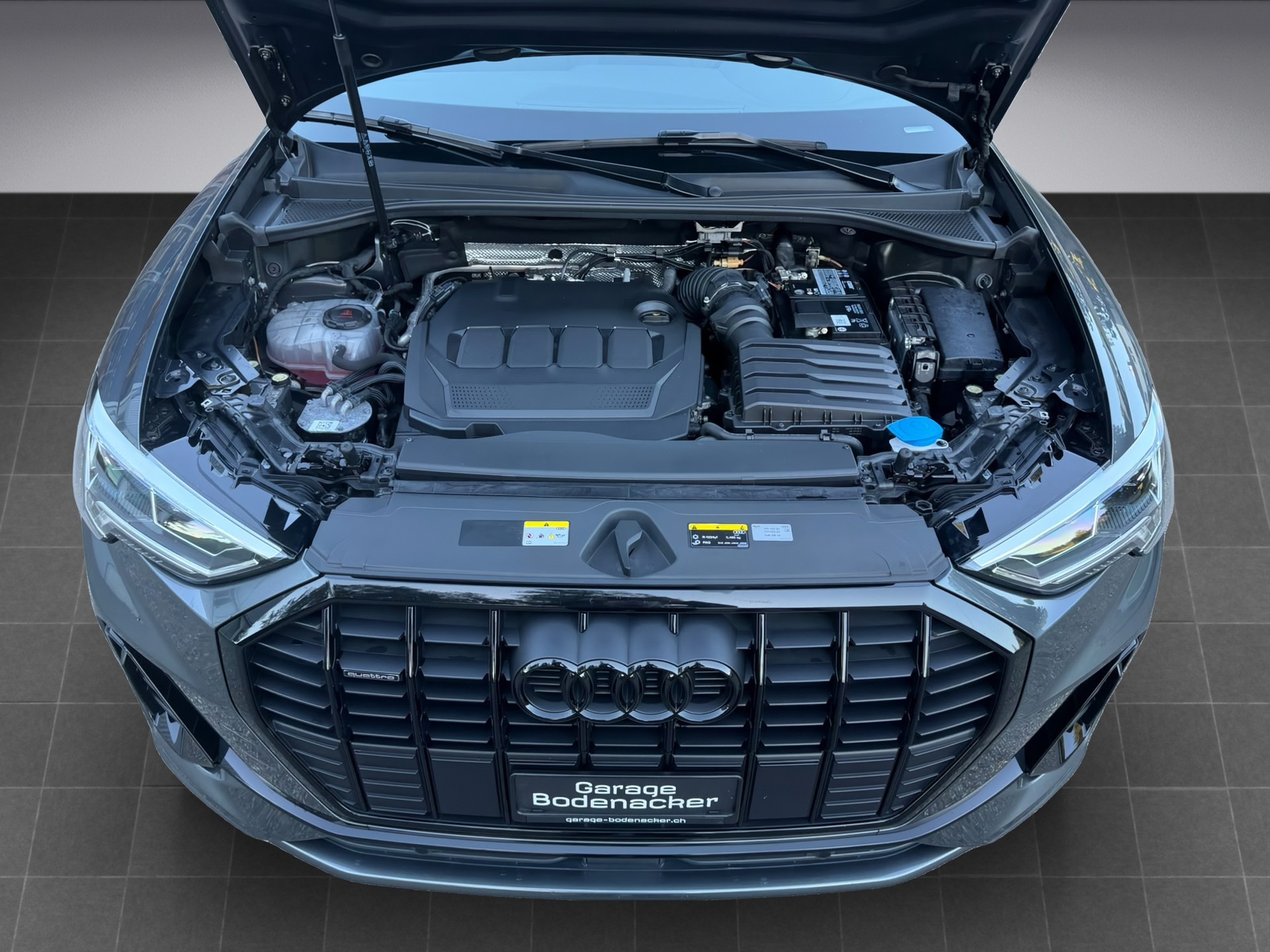 AUDI Q3 35 TDI S line quattro S-tronic-image-15