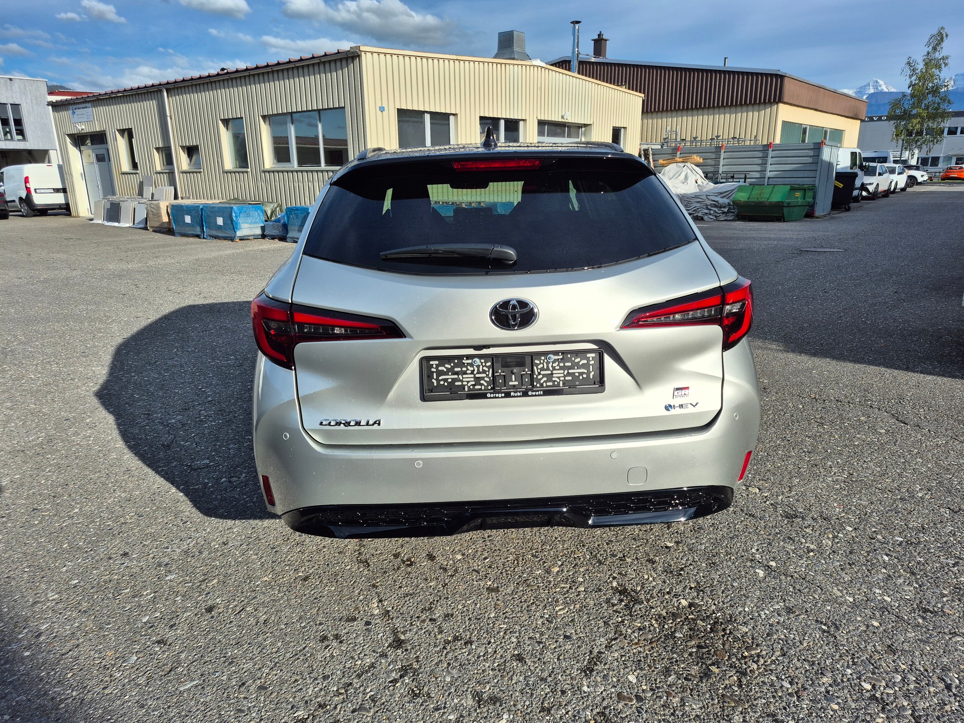TOYOTA Corolla Touring Sports 2.0 HSD GR Sport e-CVT-image-5