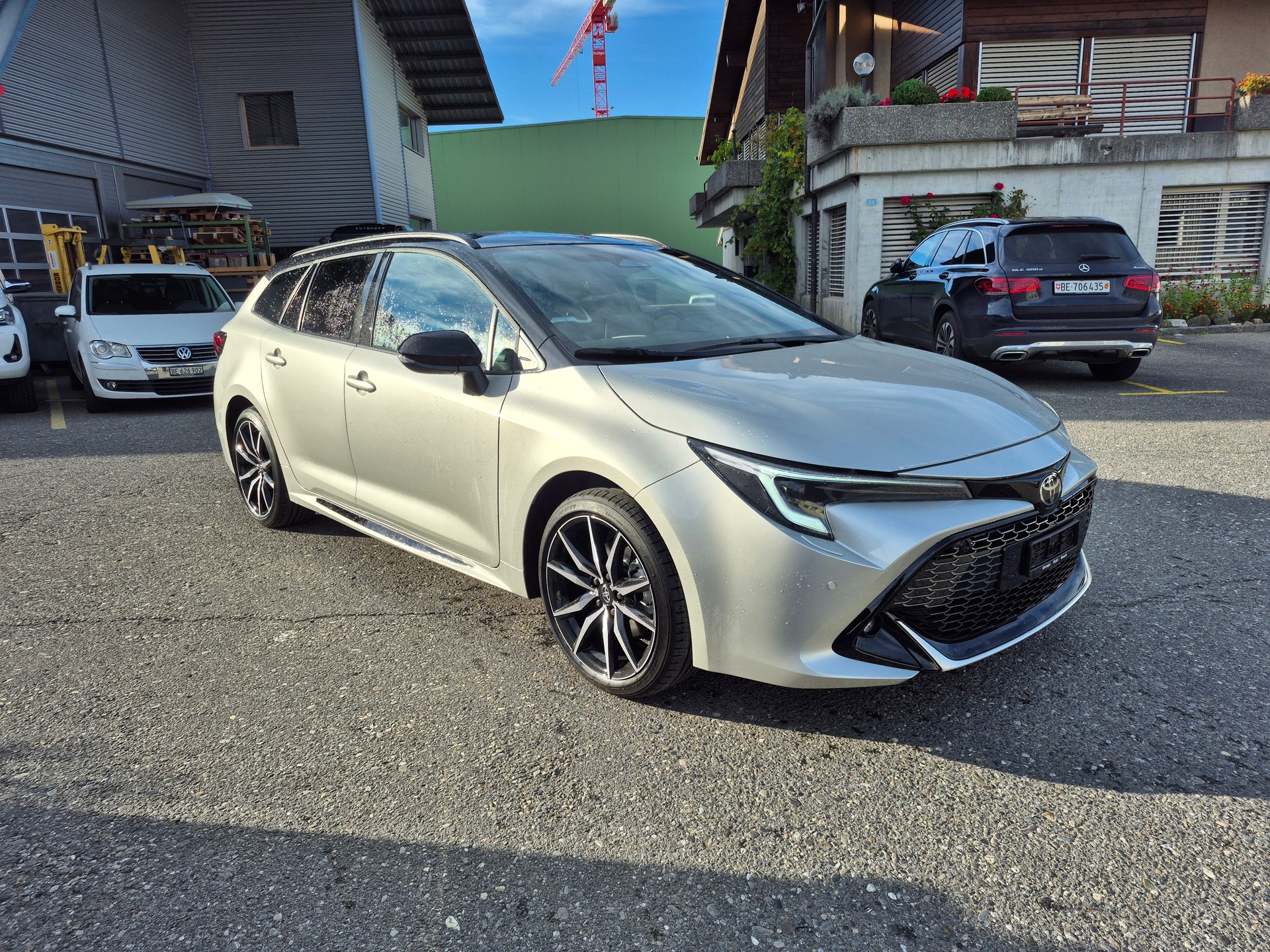 TOYOTA Corolla Touring Sports 2.0 HSD GR Sport e-CVT-image-2