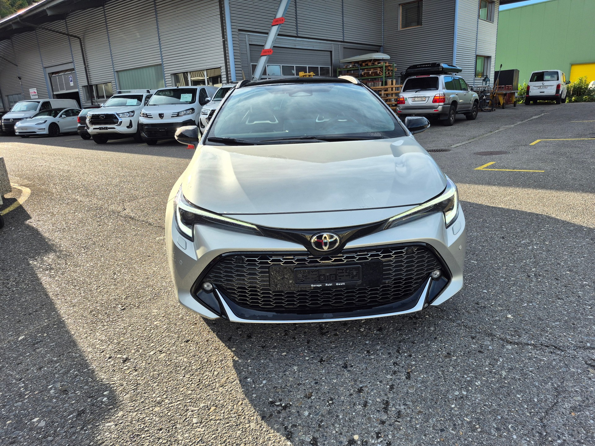 TOYOTA Corolla Touring Sports 2.0 HSD GR Sport e-CVT-image-1