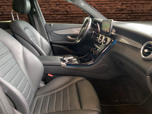 MERCEDES-BENZ GLC 350 e AMG Line 4Matic-image-12