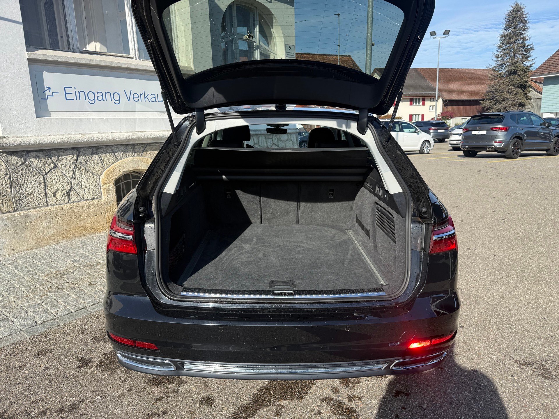 AUDI A6 Avant 2.0 45 TFSI Sport quattro S-Tronic-image-7