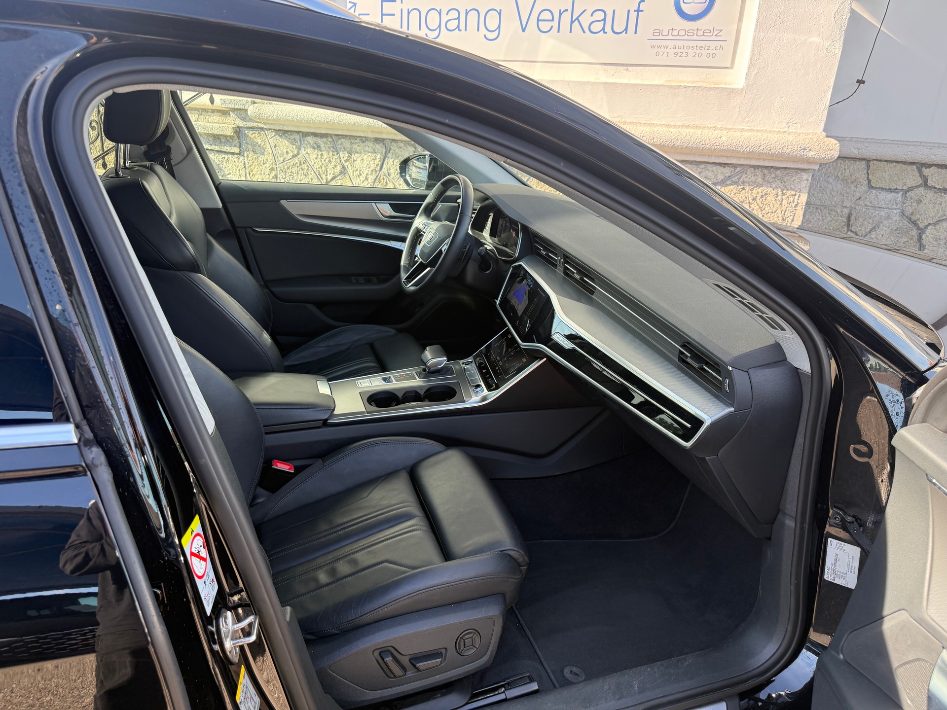 AUDI A6 Avant 2.0 45 TFSI Sport quattro S-Tronic-image-13
