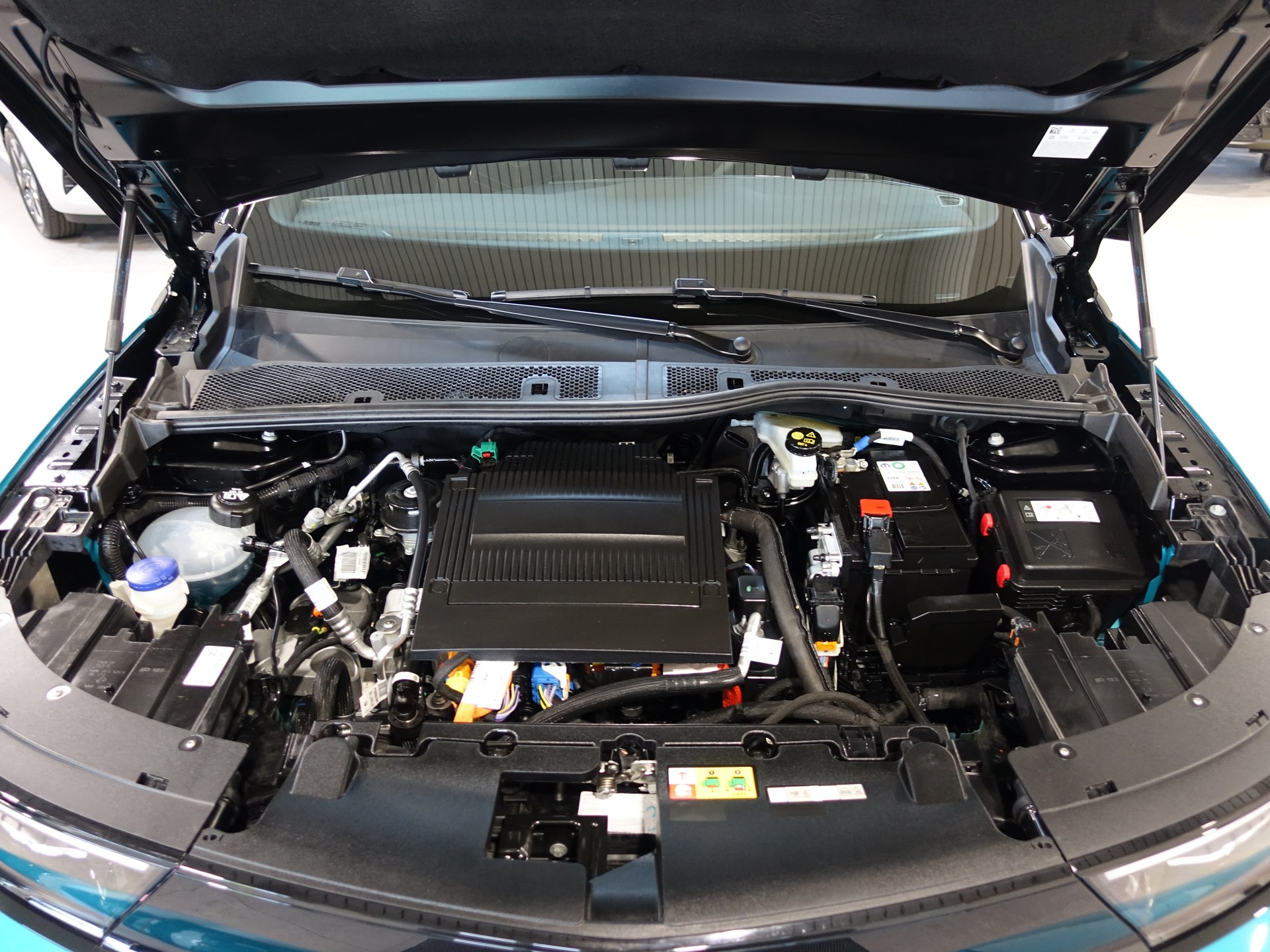 OPEL Mokka e 54 kWh GS WoW Wärmepumpe 8 Jahre Garantie-image-15
