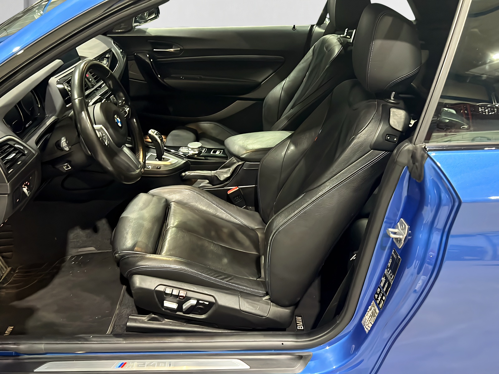 BMW M240i xDrive Steptronic**Tempomat ACC,Rückfahrtkamera,CH Auslieferung,Frisch ab MFK**Winteraktion**-image-9