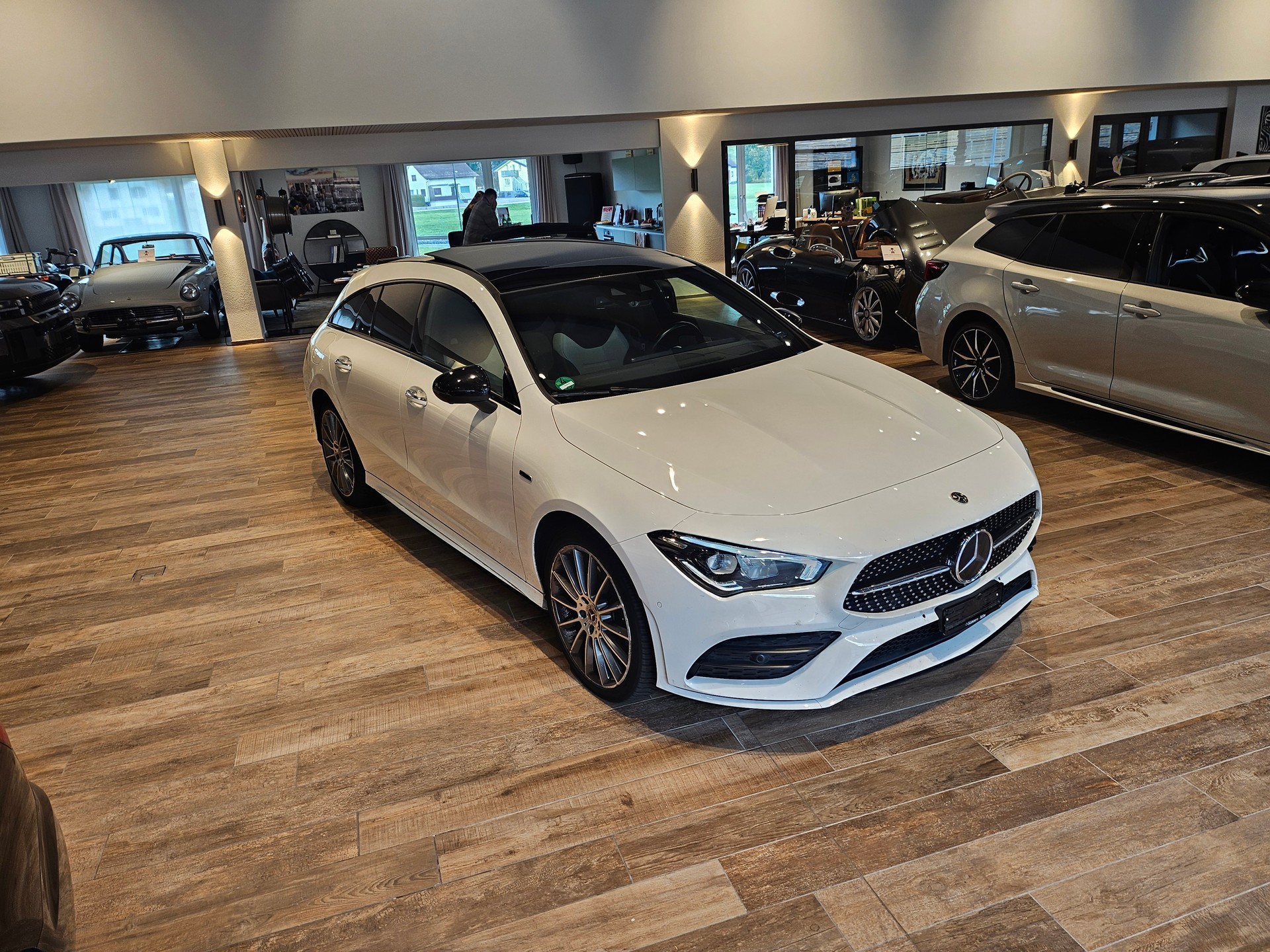 MERCEDES-BENZ CLA Shooting Brake 250 e 8G-DCT AMG Line🔥NP.82'000🔥-image-5