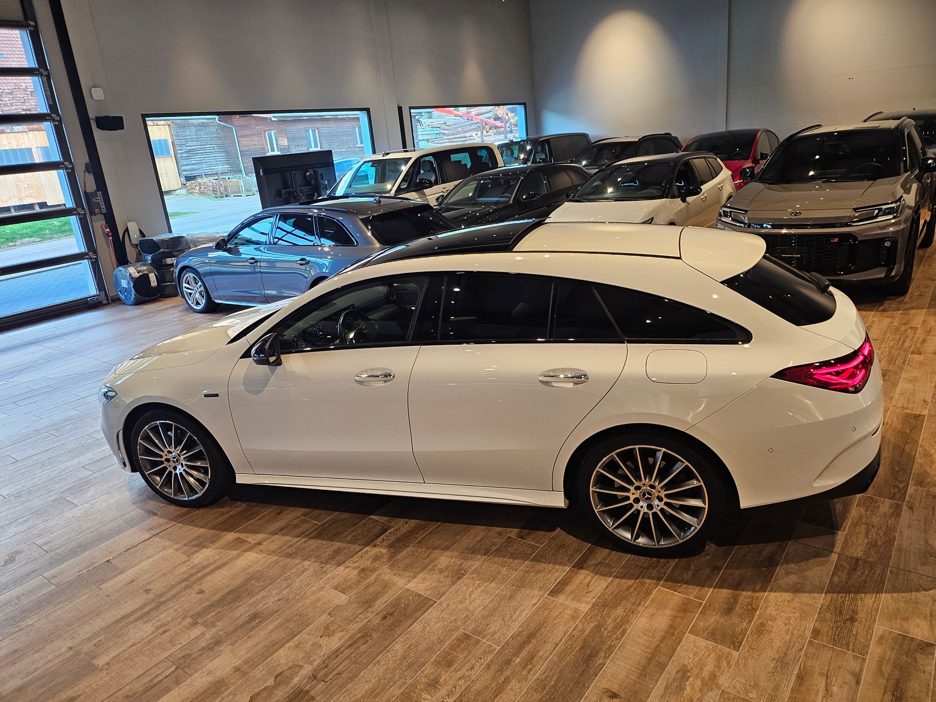 MERCEDES-BENZ CLA Shooting Brake 250 e 8G-DCT AMG Line🔥NP.82'000🔥-image-11