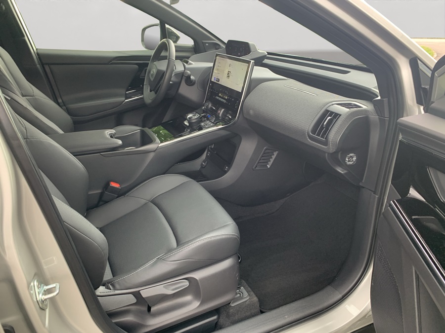 TOYOTA bZ4X Premium 71,4 kWh 4WD-image-9