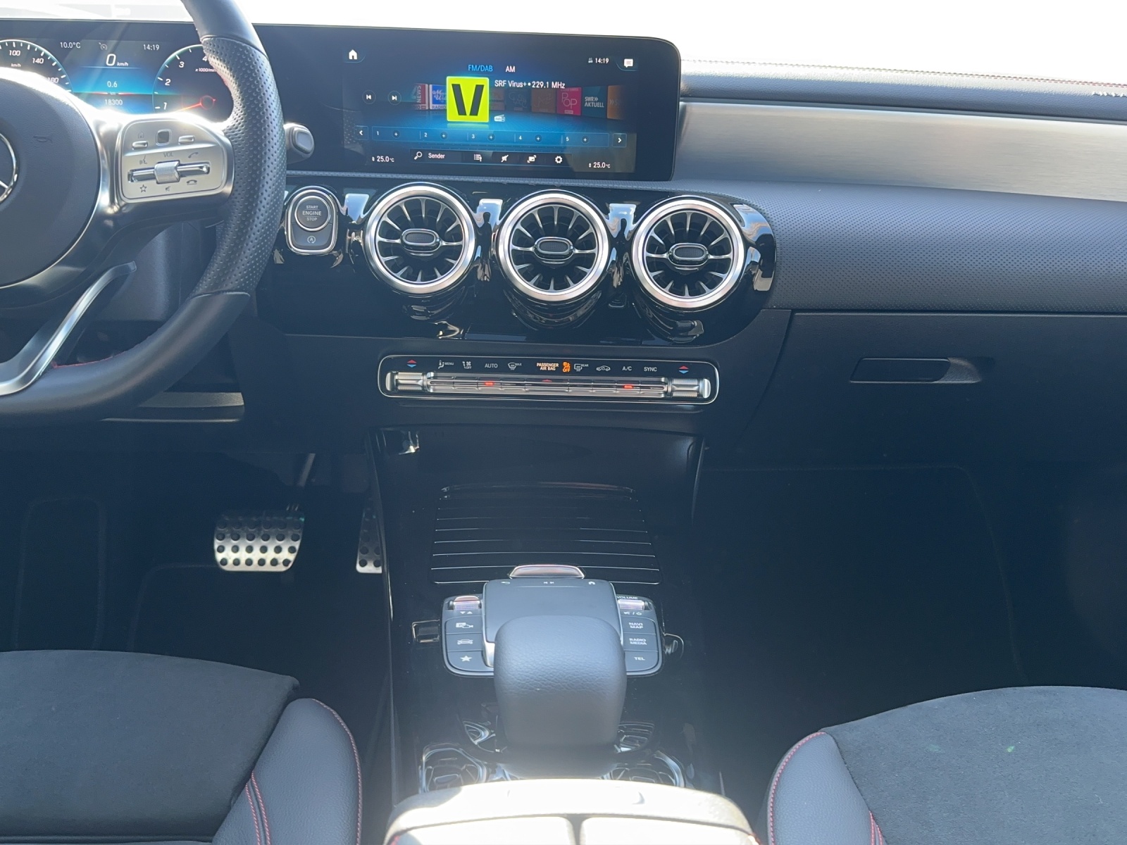MERCEDES-BENZ CLA SB 250 AMG Line 4M 7G-image-13