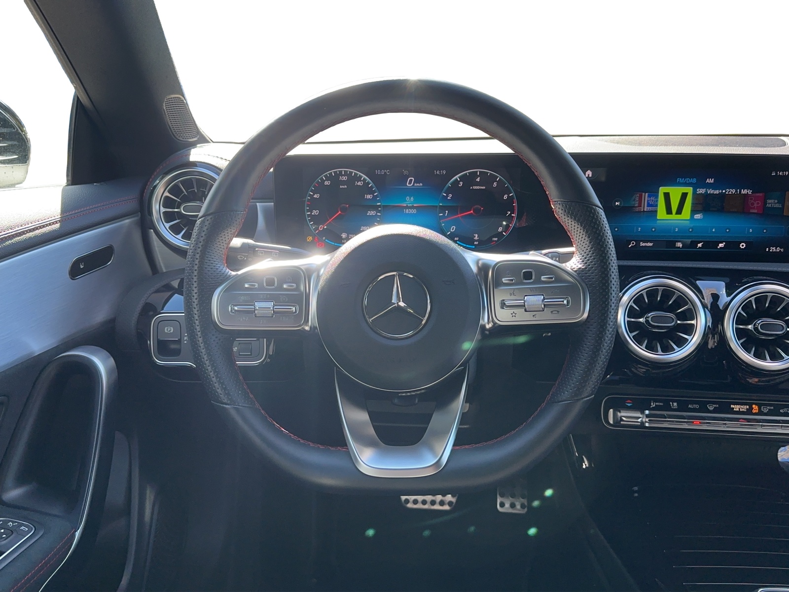 MERCEDES-BENZ CLA SB 250 AMG Line 4M 7G-image-10