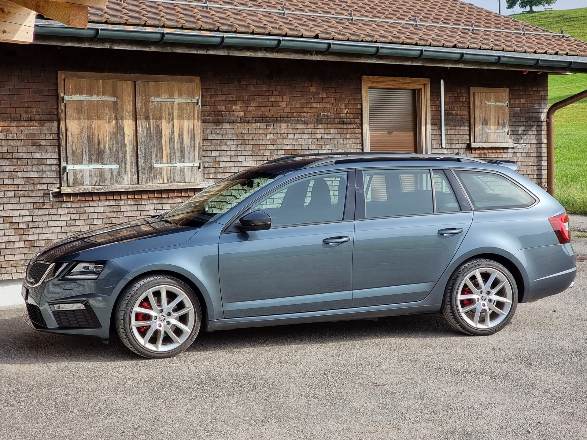 SKODA Octavia Combi 2.0 TDI RS 4x4 DSG-image-2