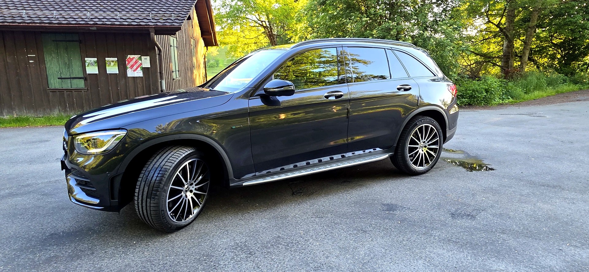 MERCEDES-BENZ GLC 300 e AMG Line Plus 4Matic 9G-Tronic-image-0