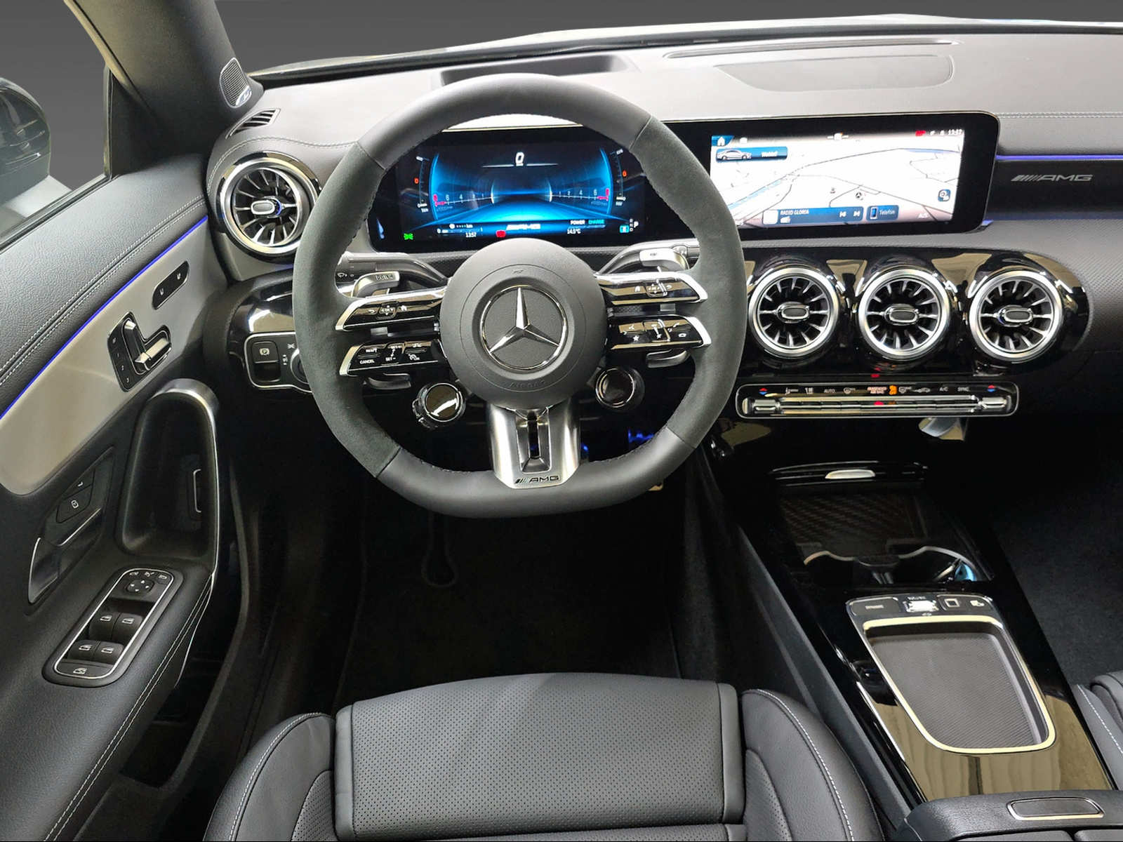 MERCEDES-BENZ CLA 35 4Matic-image-6
