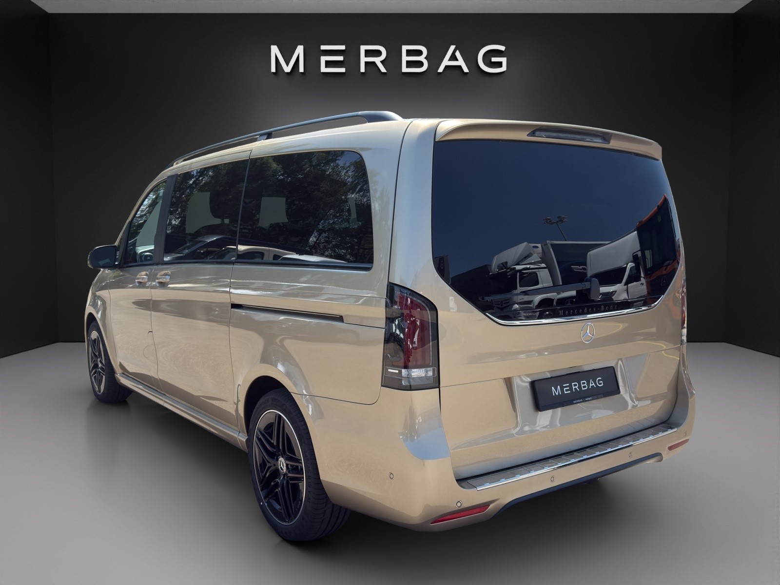 MERCEDES-BENZ V 300 d lang Exclusive 4Matic 9G-Tronic-image-3