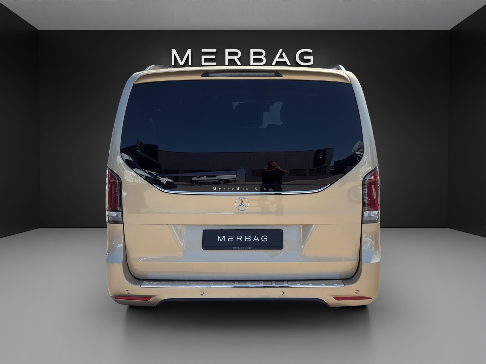 MERCEDES-BENZ V 300 d lang Exclusive 4Matic 9G-Tronic-image-5